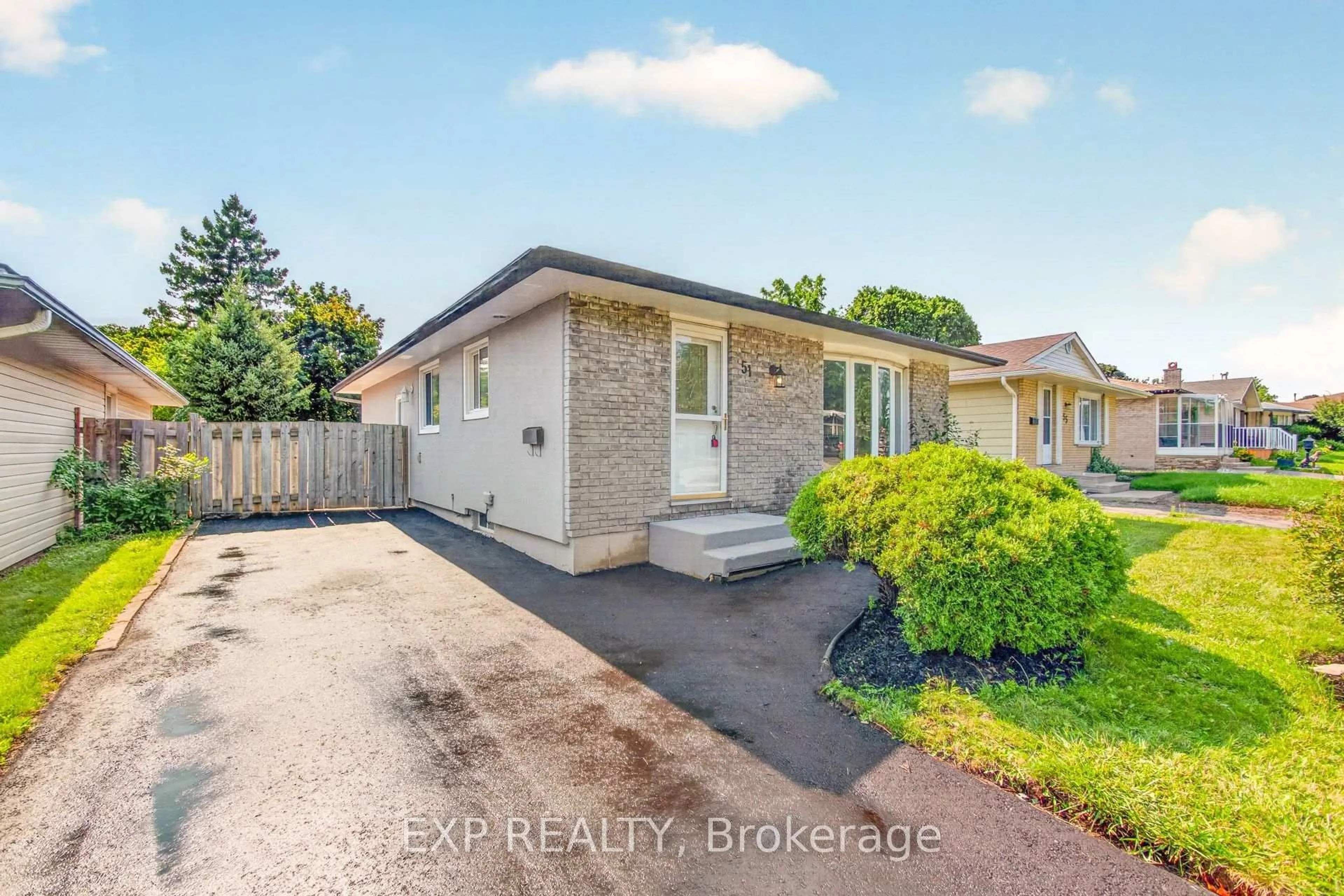 A pic from outside/outdoor area/front of a property/back of a property/a pic from drone, street for 51 Appalachian Cres, Kitchener Ontario N2E 1A3