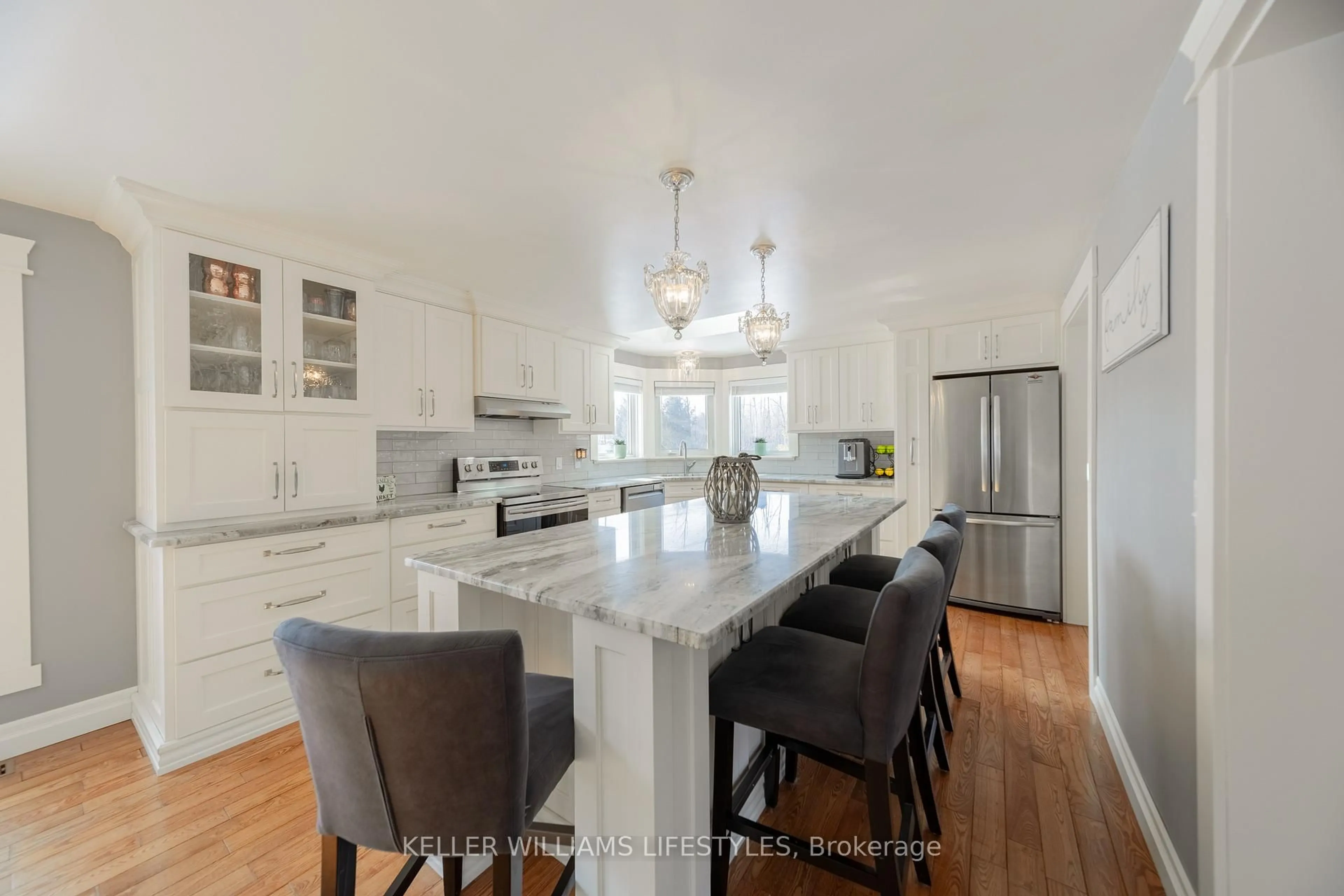 Open concept kitchen, unknown for 79904 Pondsview Rd, Central Huron Ontario N7A 3X8