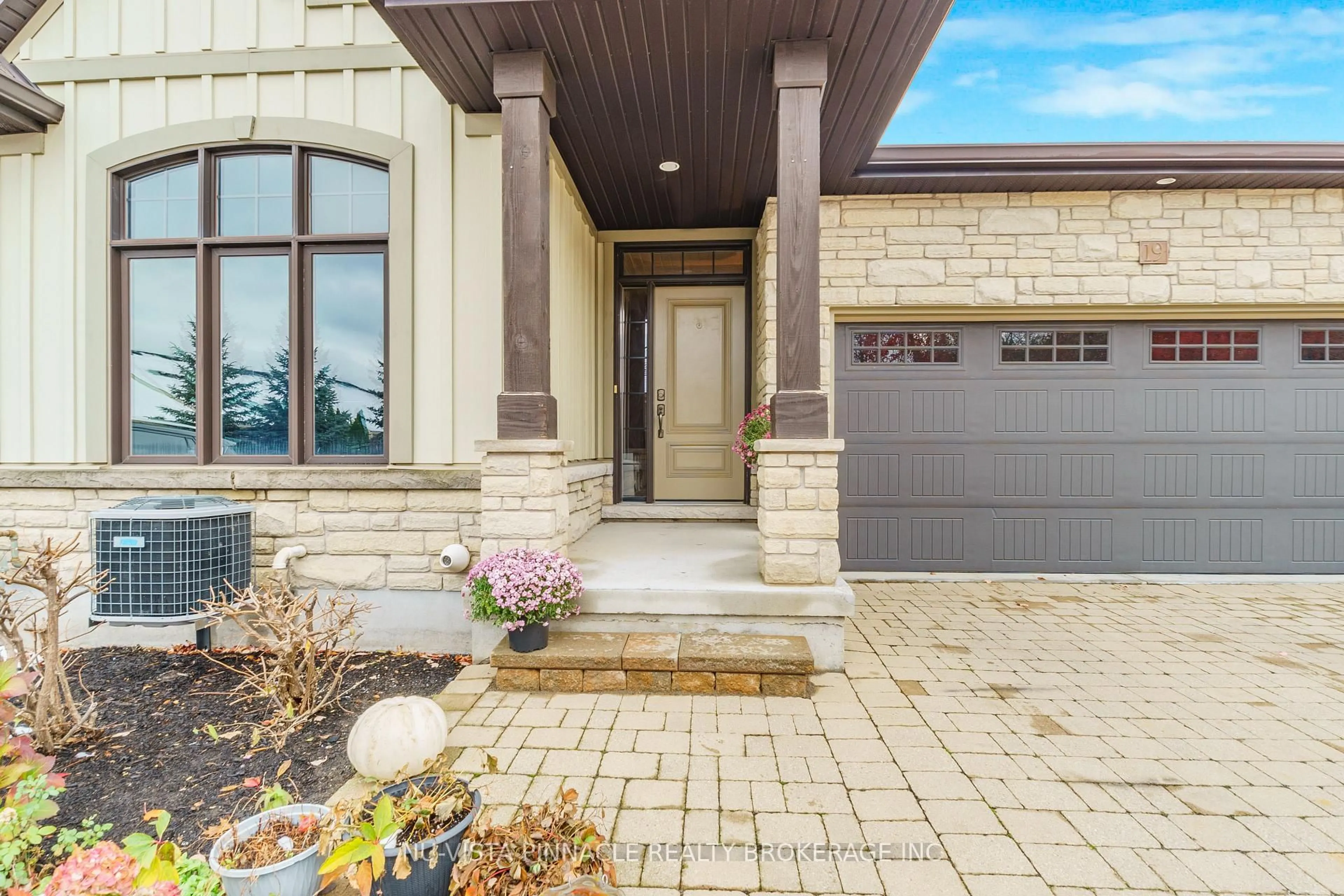 Home with brick exterior material, street for 19 Hillside Dr #10, Niagara-on-the-Lake Ontario L0S 1J0