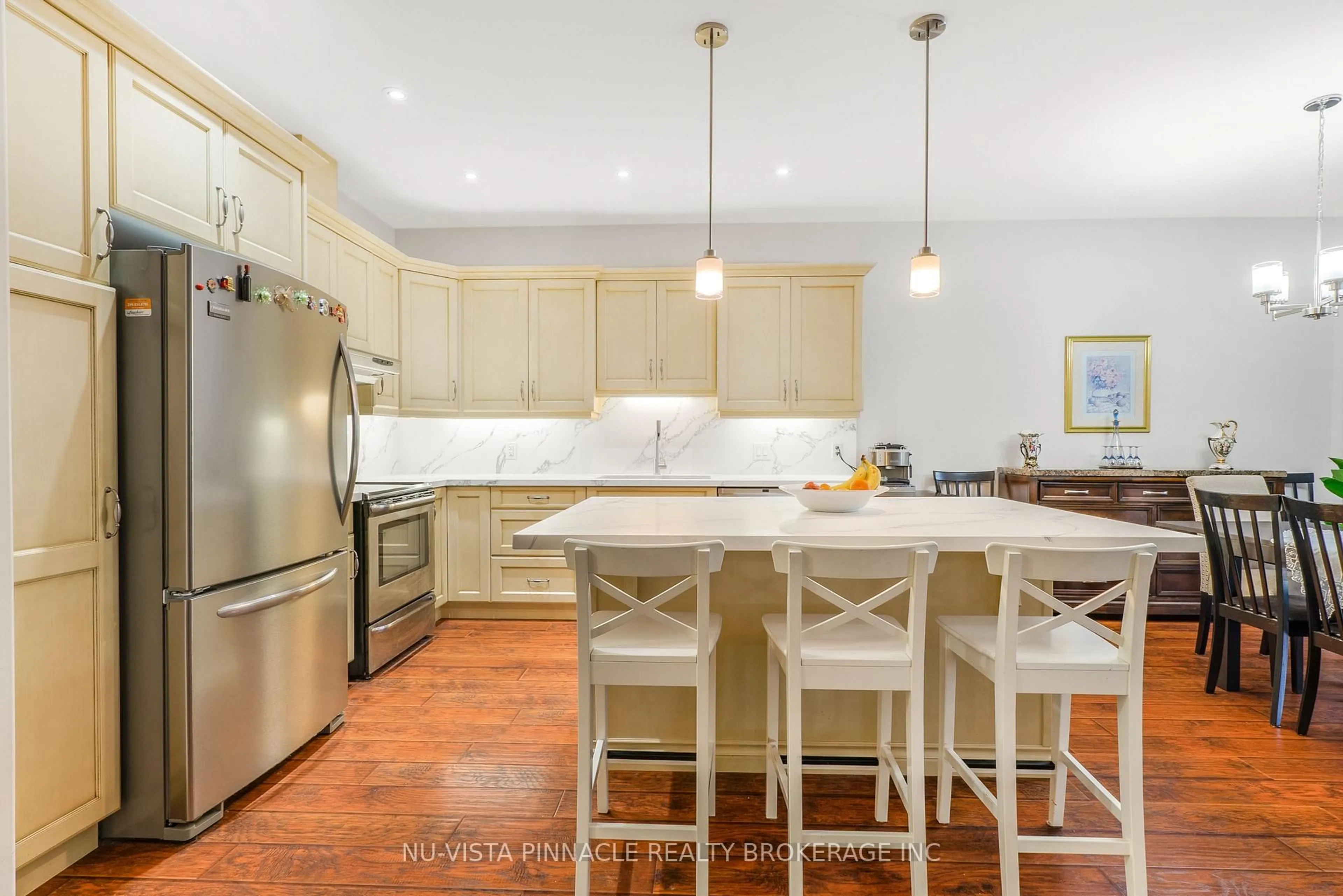 Open concept kitchen, unknown for 19 Hillside Dr #10, Niagara-on-the-Lake Ontario L0S 1J0