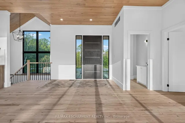 1641 Brackenrig Rd, Muskoka Lakes 3
