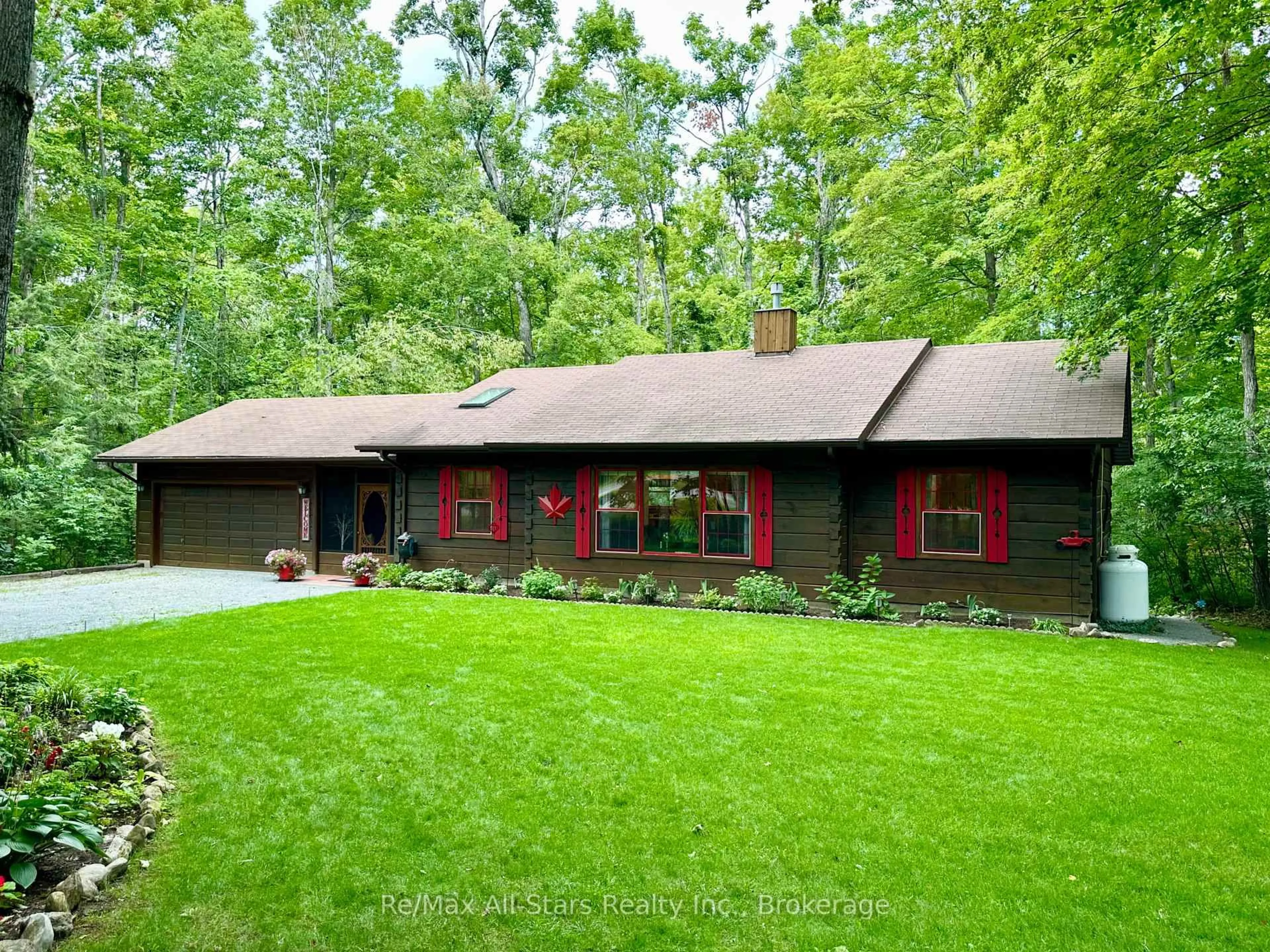 Home with vinyl exterior material, forest/trees view for 55 Golf Club Cres, Kawartha Lakes Ontario K0M 1N0