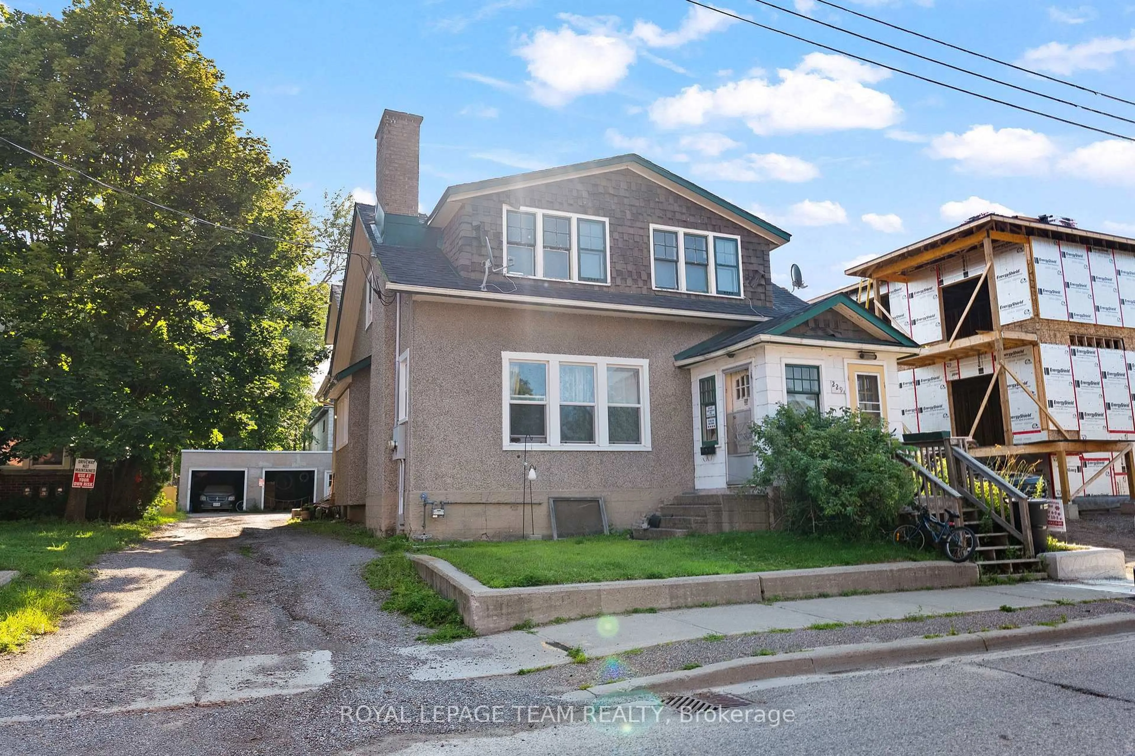 Unknown for 229 Cecelia St, Pembroke Ontario K8A 1R8