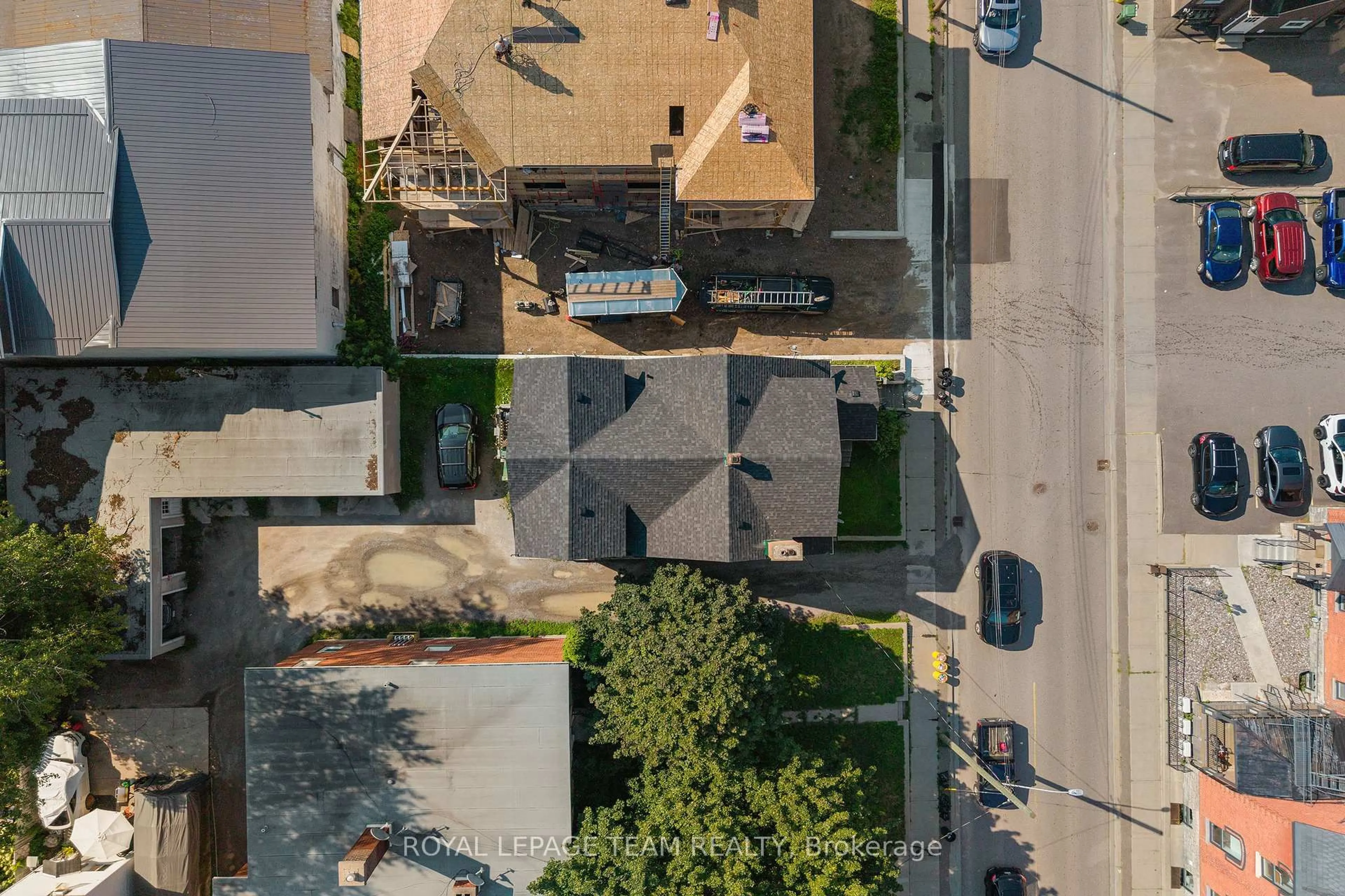 A pic from outside/outdoor area/front of a property/back of a property/a pic from drone, street for 229 Cecelia St, Pembroke Ontario K8A 1R8