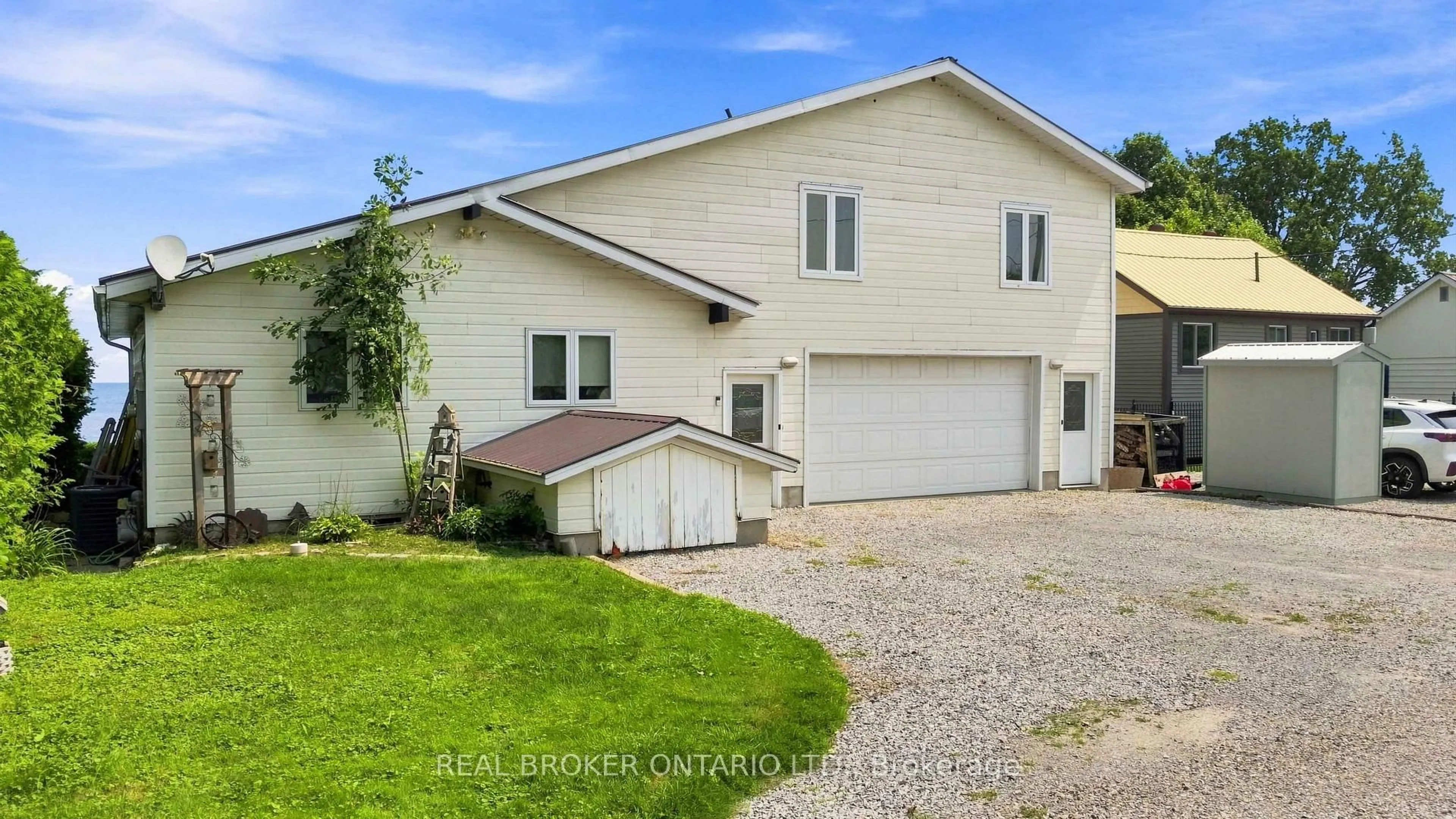 Home with vinyl exterior material, street for 12 Hamdun Lane, Haldimand Ontario N0A 1P0