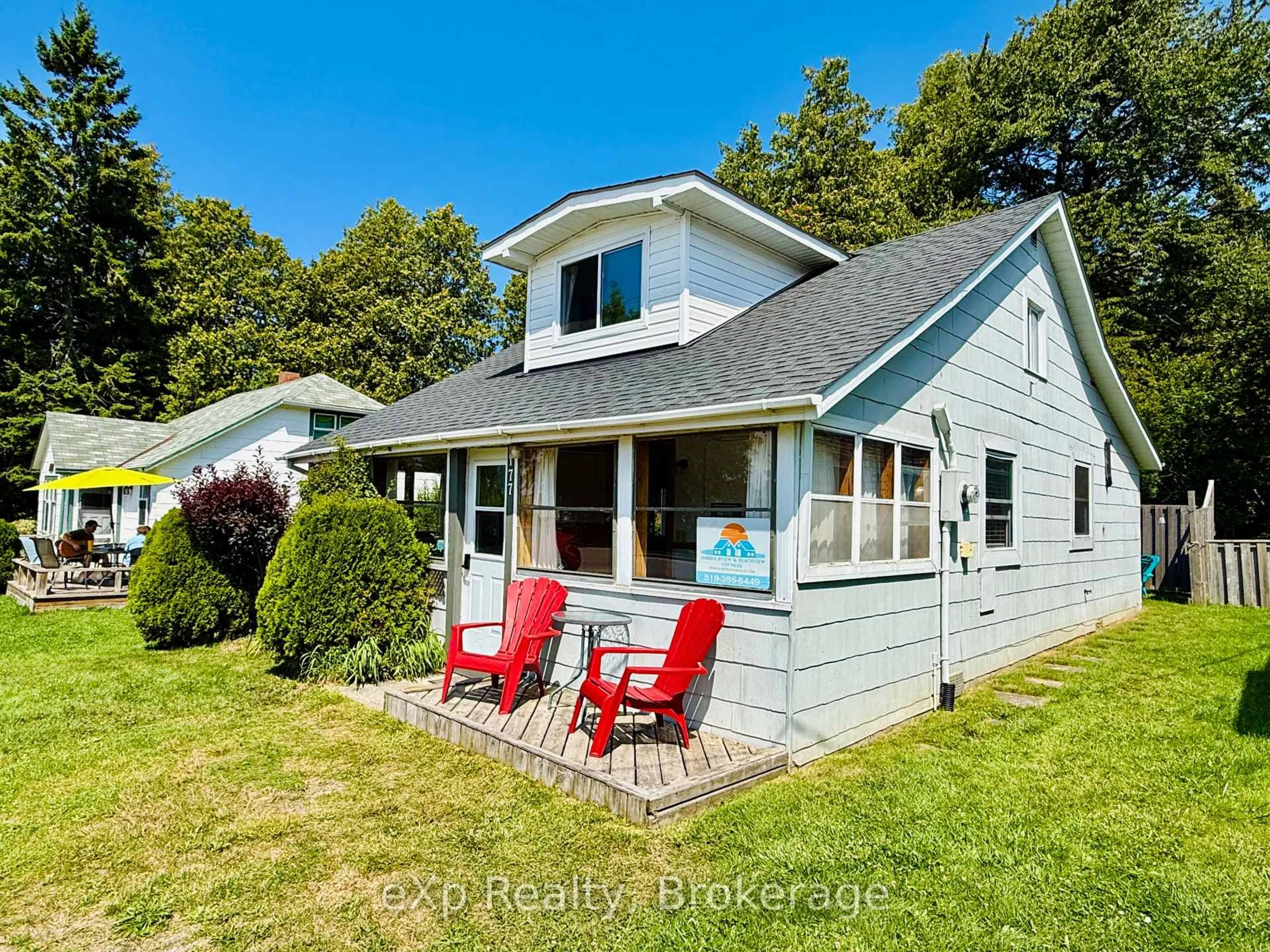 Home with vinyl exterior material, water/lake/river/ocean view for 177 Elgin St, Saugeen Shores Ontario N0H 2C0