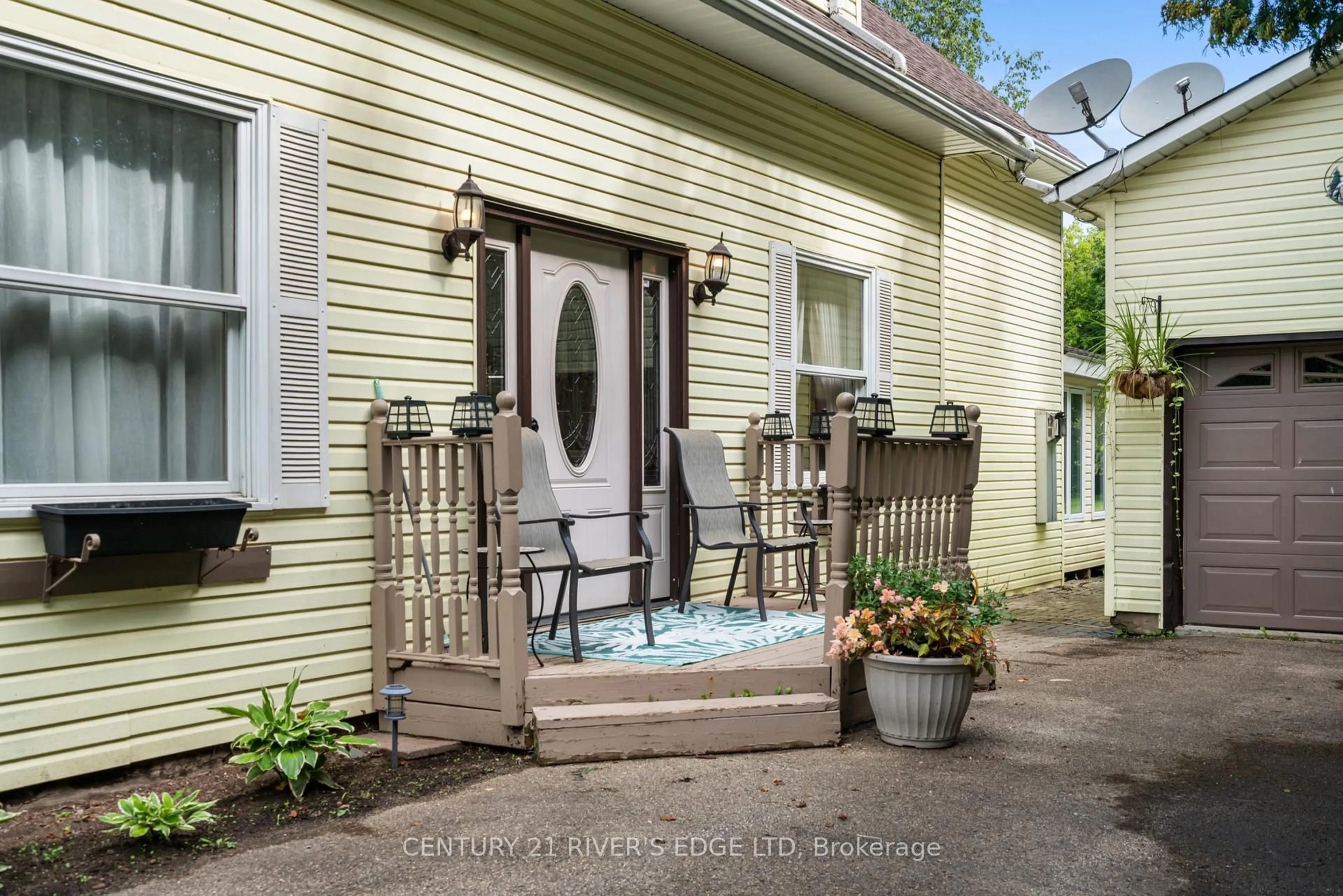 Patio, street for 8491 County Rd 7 Rd, Elizabethtown-Kitley Ontario K0E 1A0