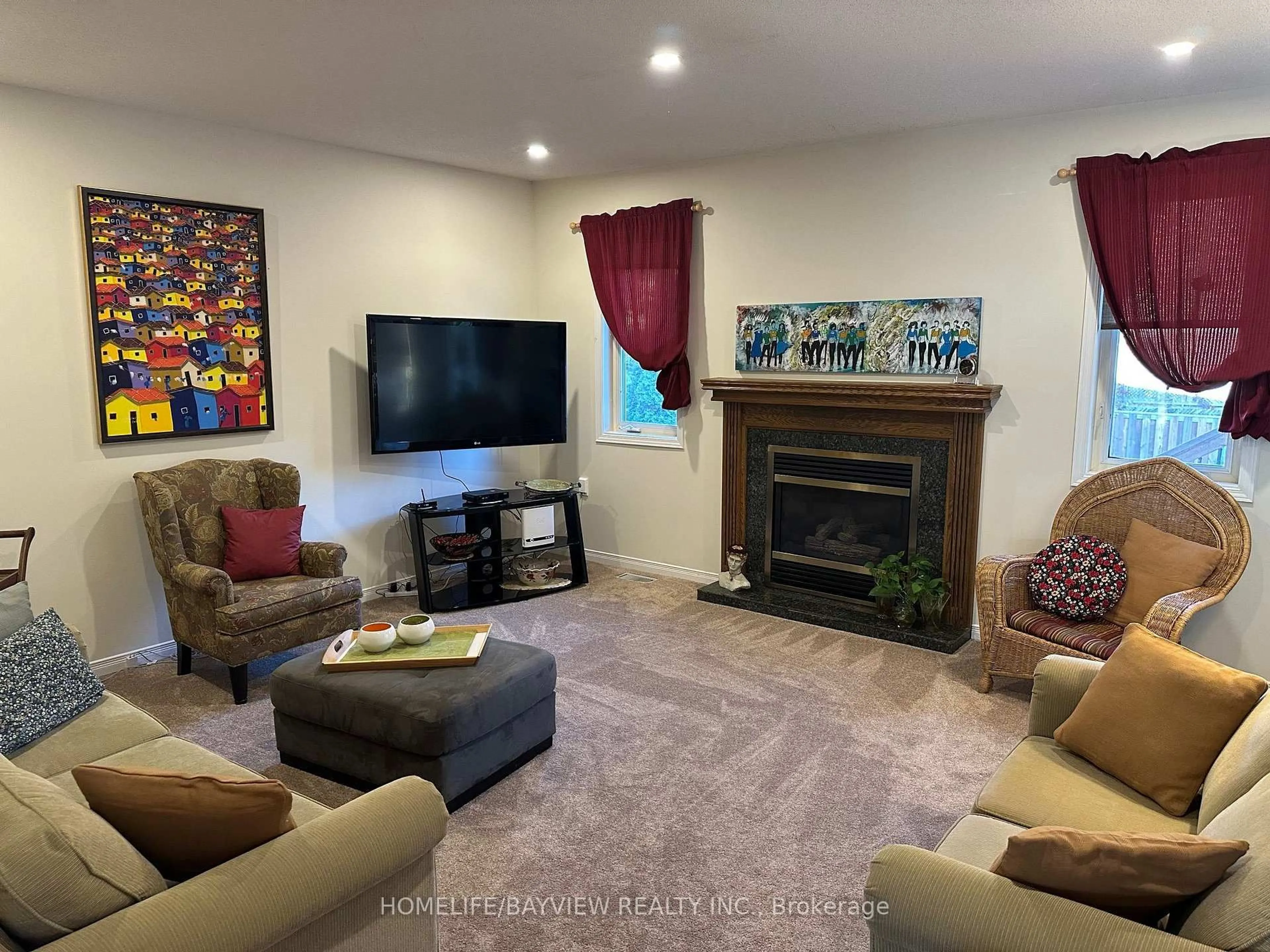 Living room with furniture, unknown for 1020 Ryan Crt, Kingston Ontario K7P 2T7