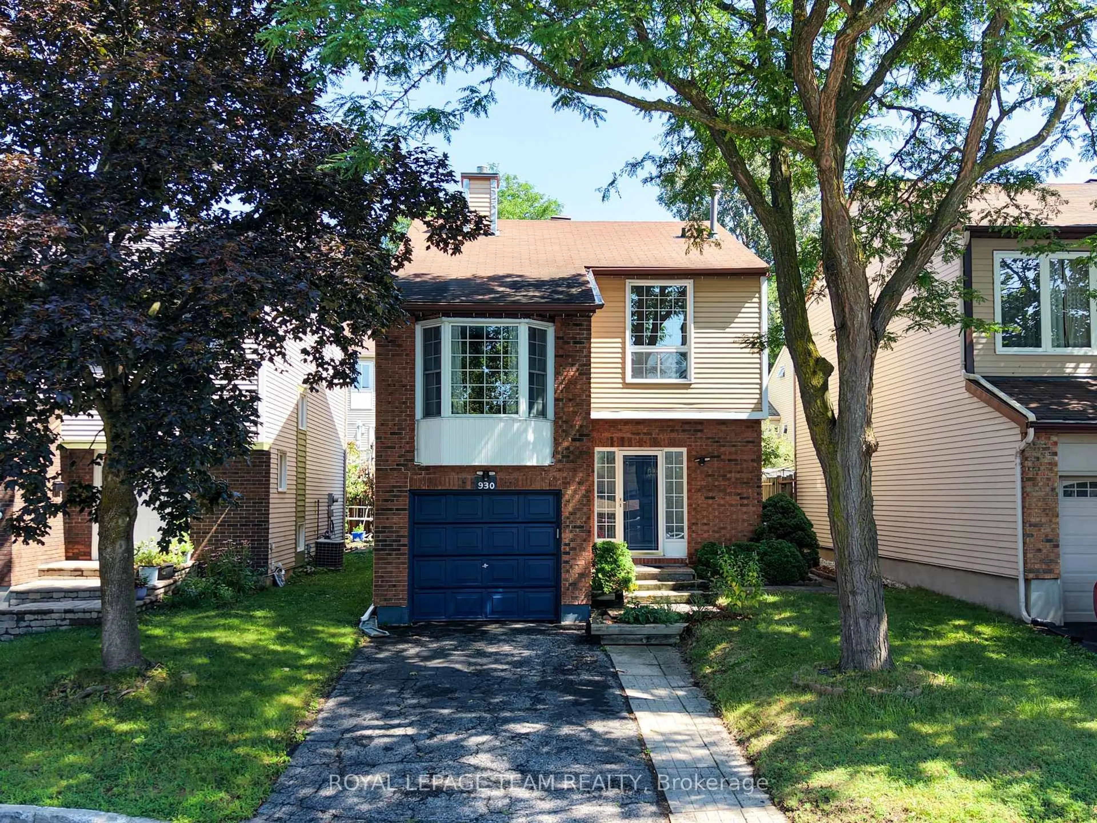 Unknown for 930 Alenmede Cres, Ottawa Ontario K2B 8K5