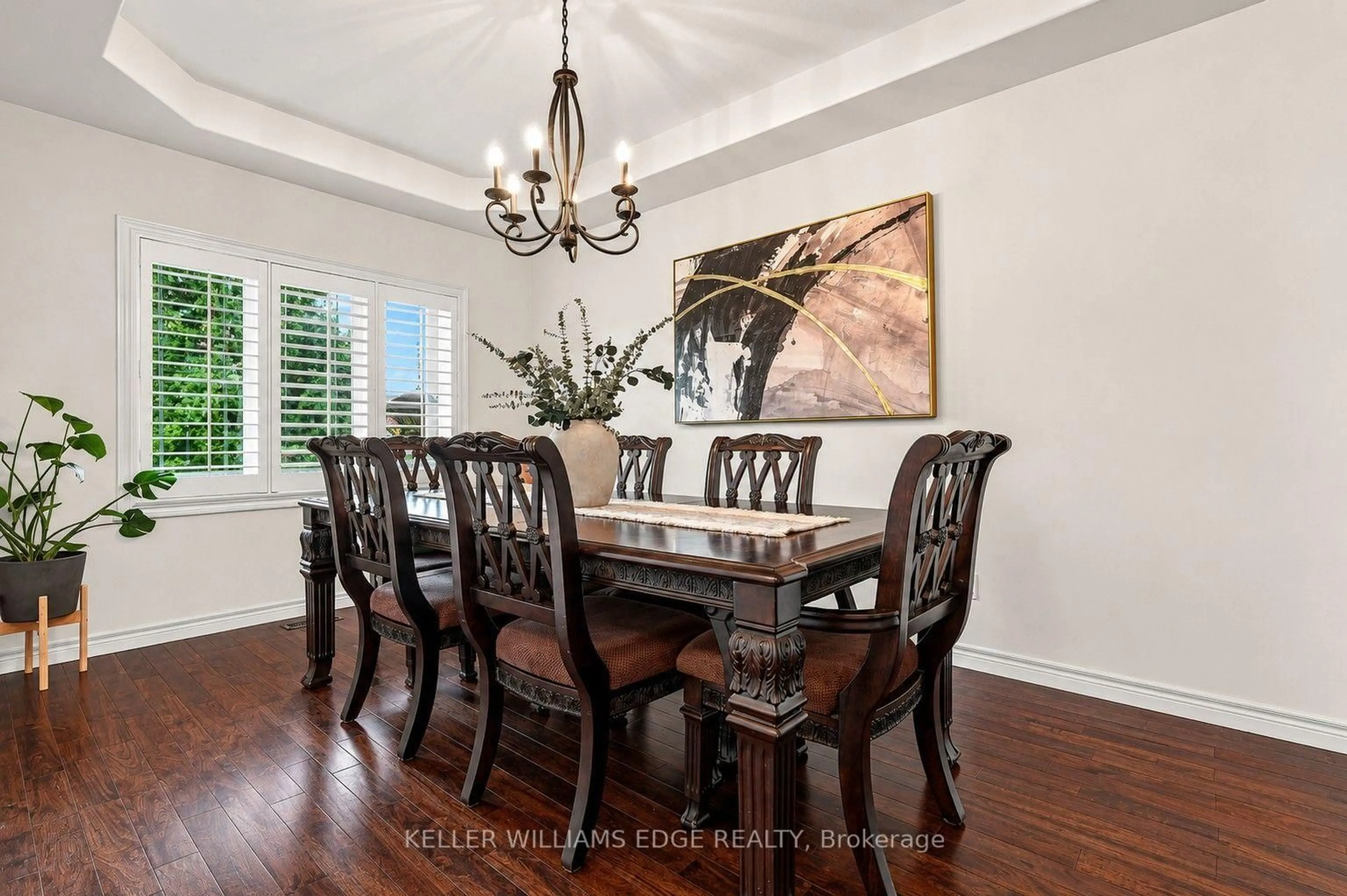 Dining room, wood/laminate floor for 53 Valiant Circ, Hamilton Ontario L0R 1C0