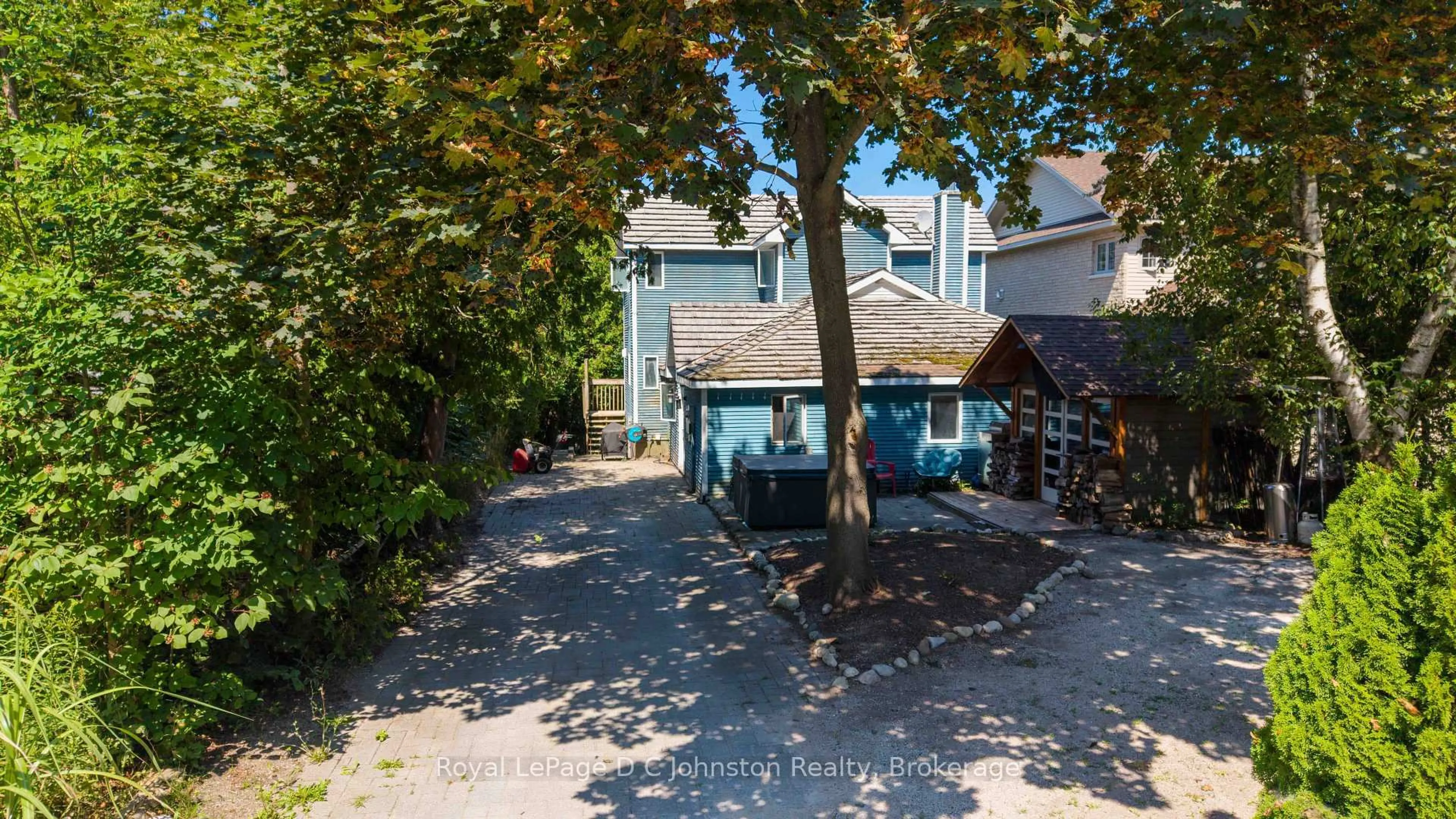A pic from outside/outdoor area/front of a property/back of a property/a pic from drone, street for 254 Blanchfield Rd, Saugeen Shores Ontario N0H 2L0