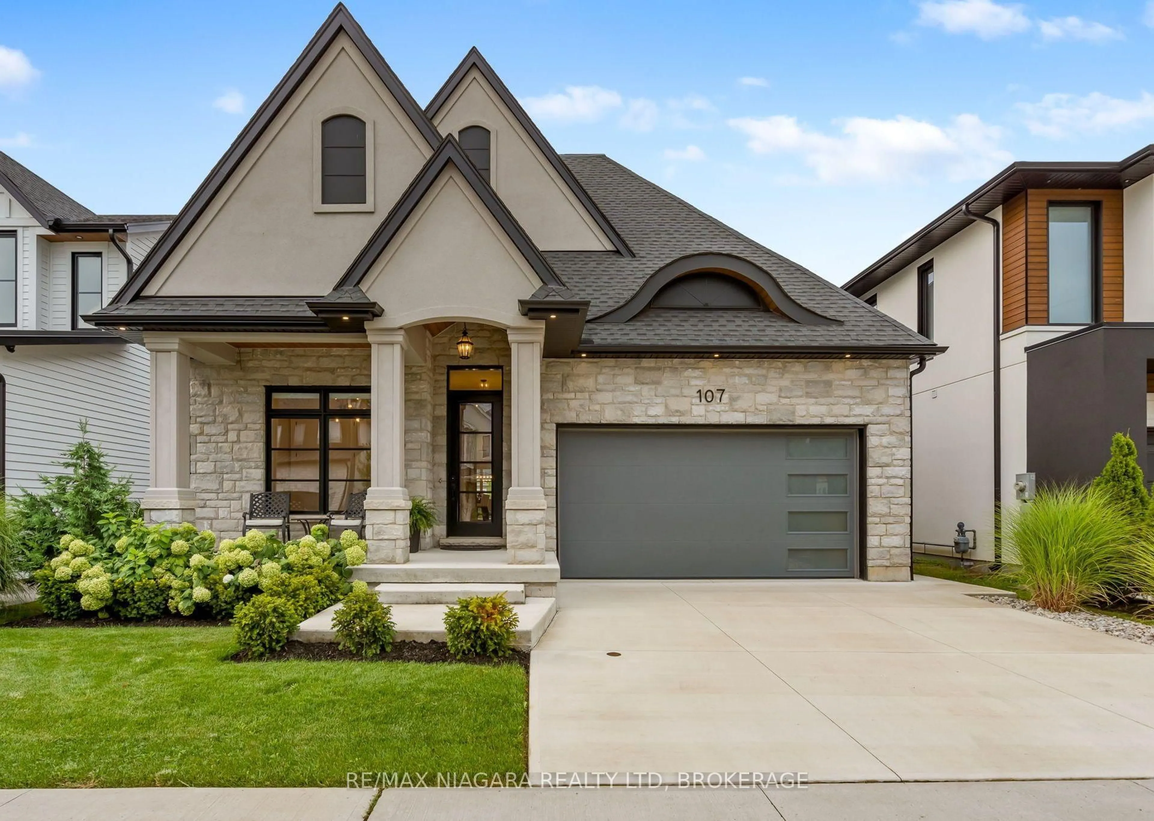Home with brick exterior material, street for 107 Millpond Rd, Niagara-on-the-Lake Ontario L0S 1J1