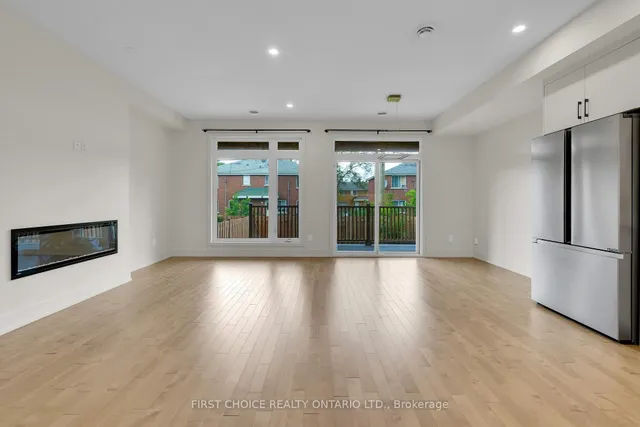 269 Queen Mary St, Ottawa 5