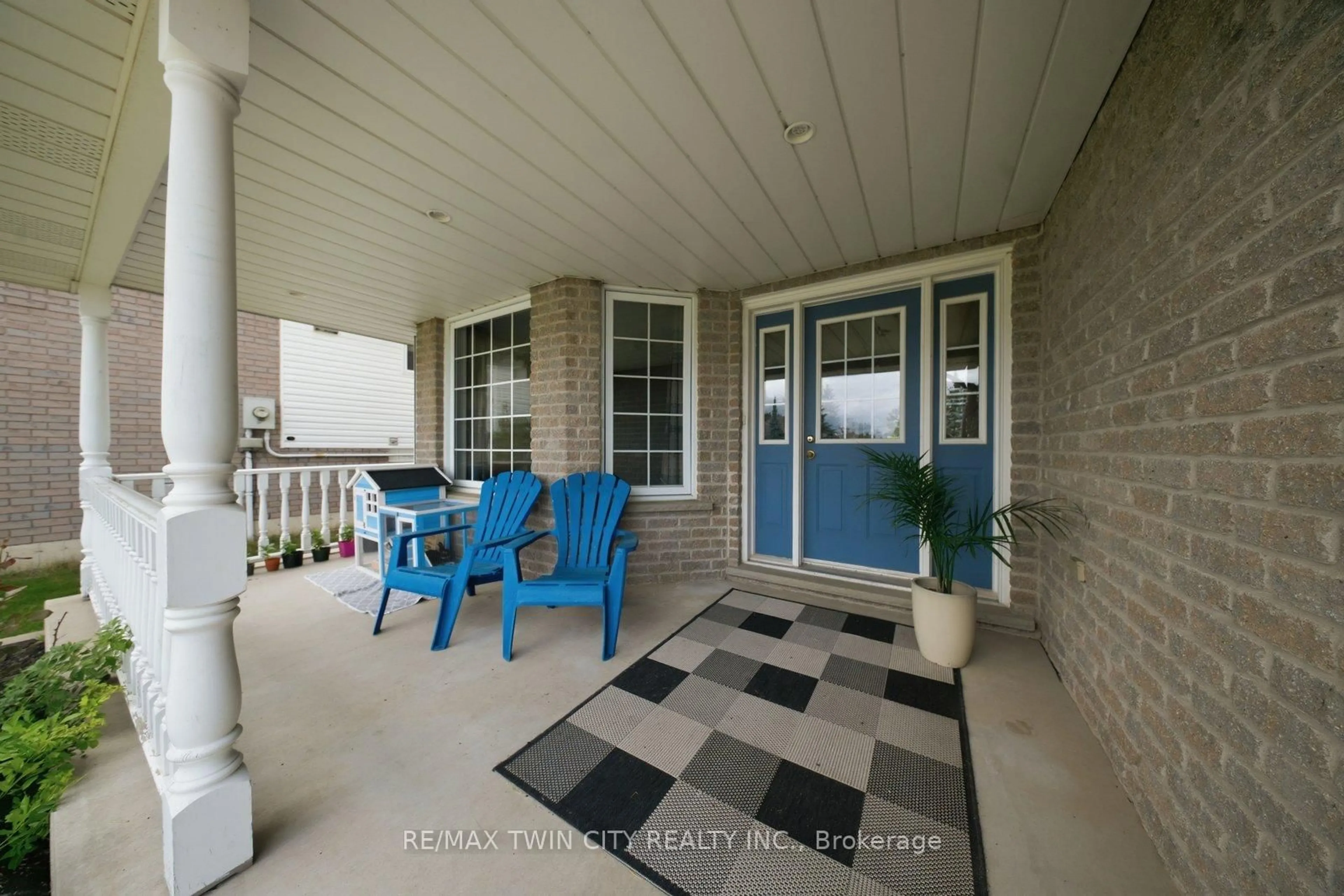 Patio, water/lake/river/ocean view for 61 Sunnyside Dr, Brant Ontario N0E 1N0