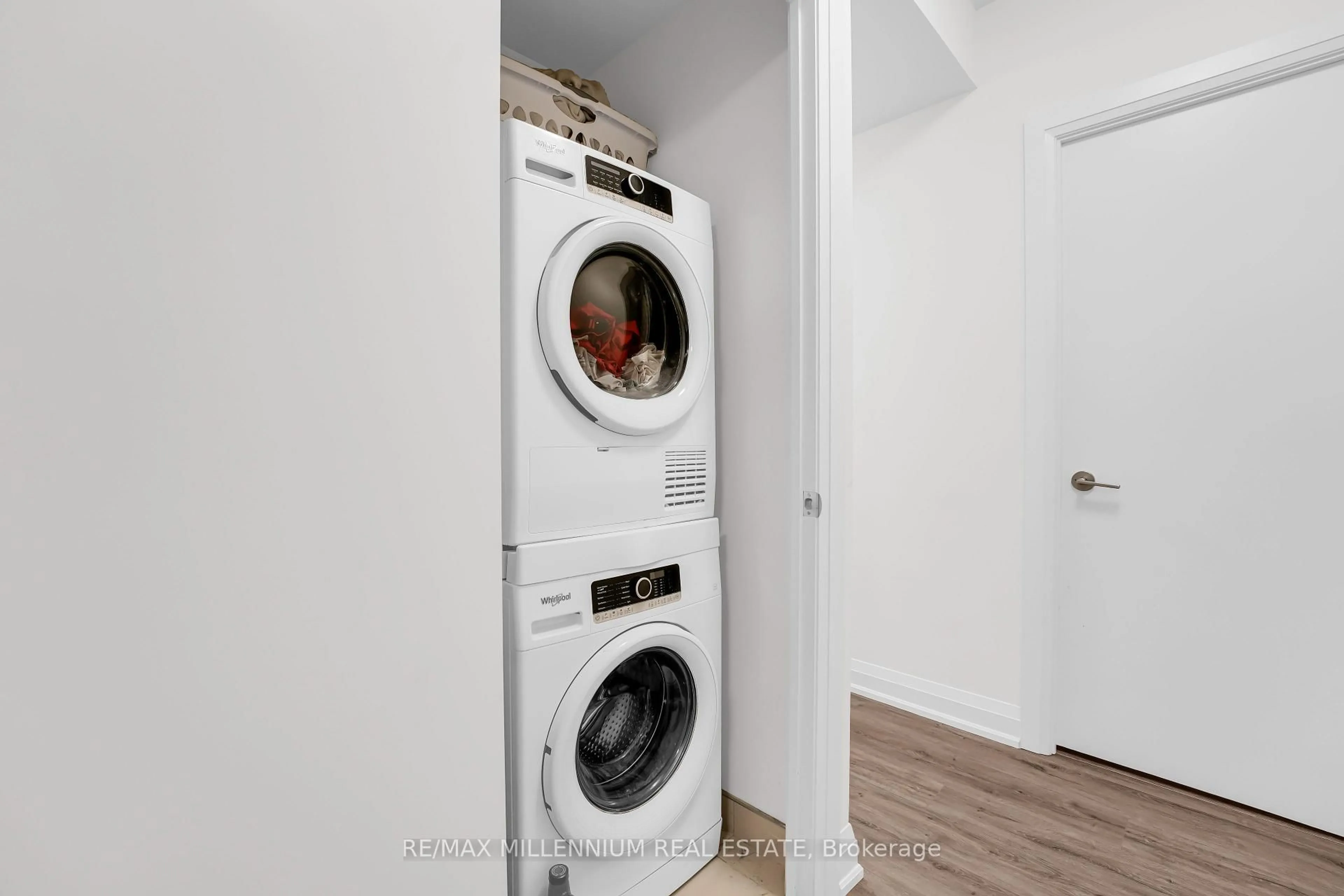 Laundry room for 385 Winston Rd #1011, Grimsby Ontario L3M 4E8