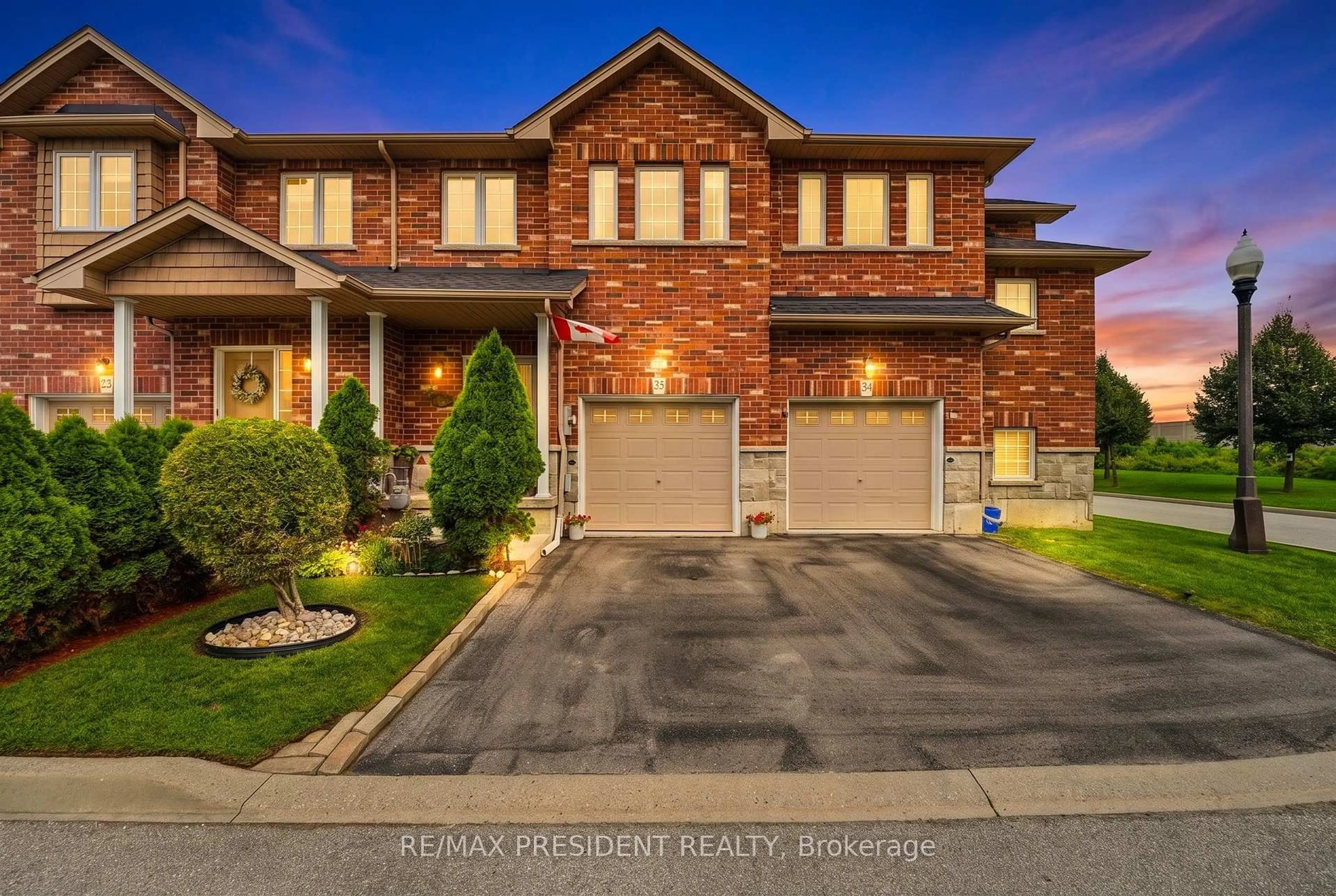 Home with brick exterior material, street for 45 SEABREEZE Cres #23, Hamilton Ontario L8E 0G1