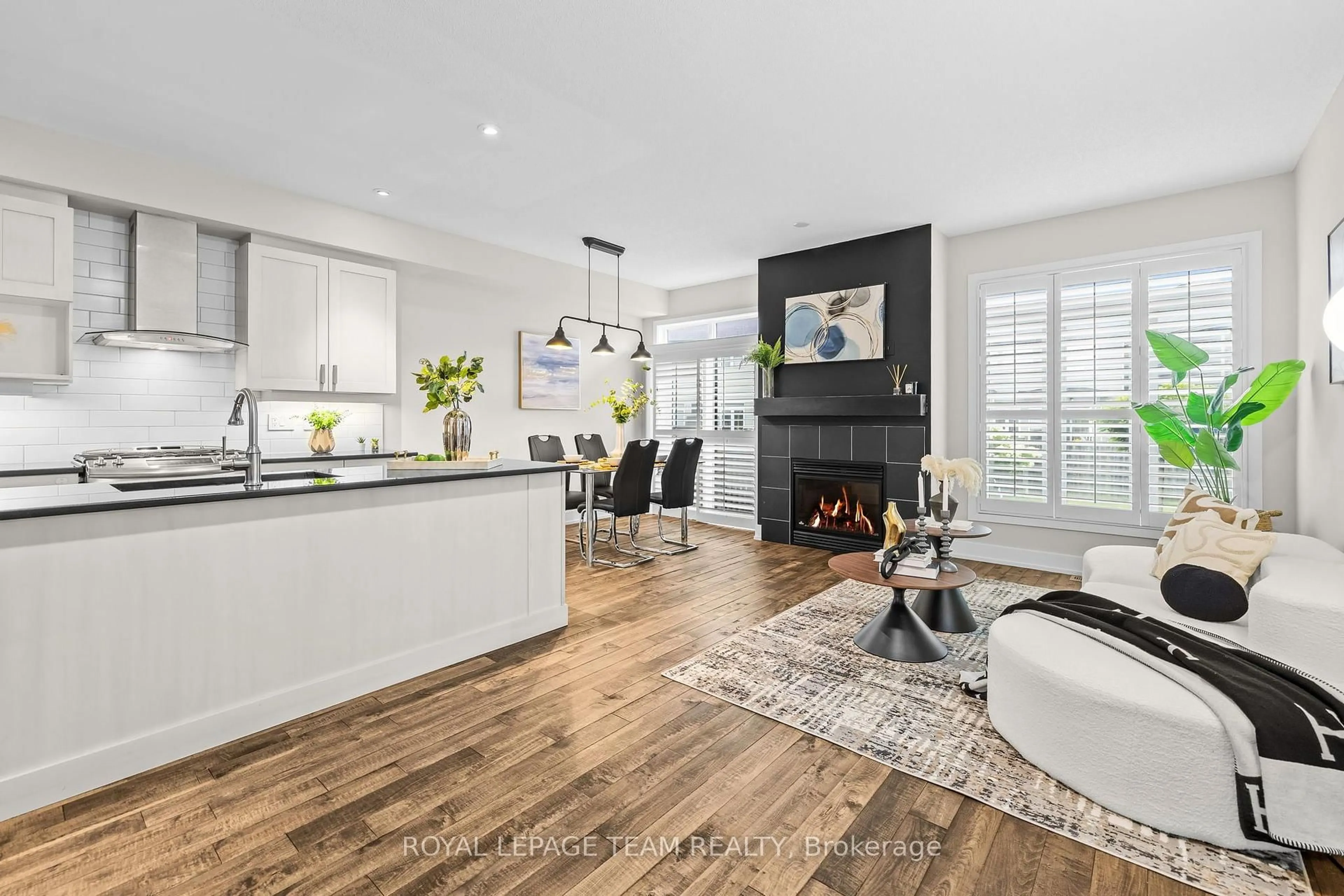 Open concept kitchen, unknown for 605 Tennant Way, Ottawa Ontario K4M 0C6