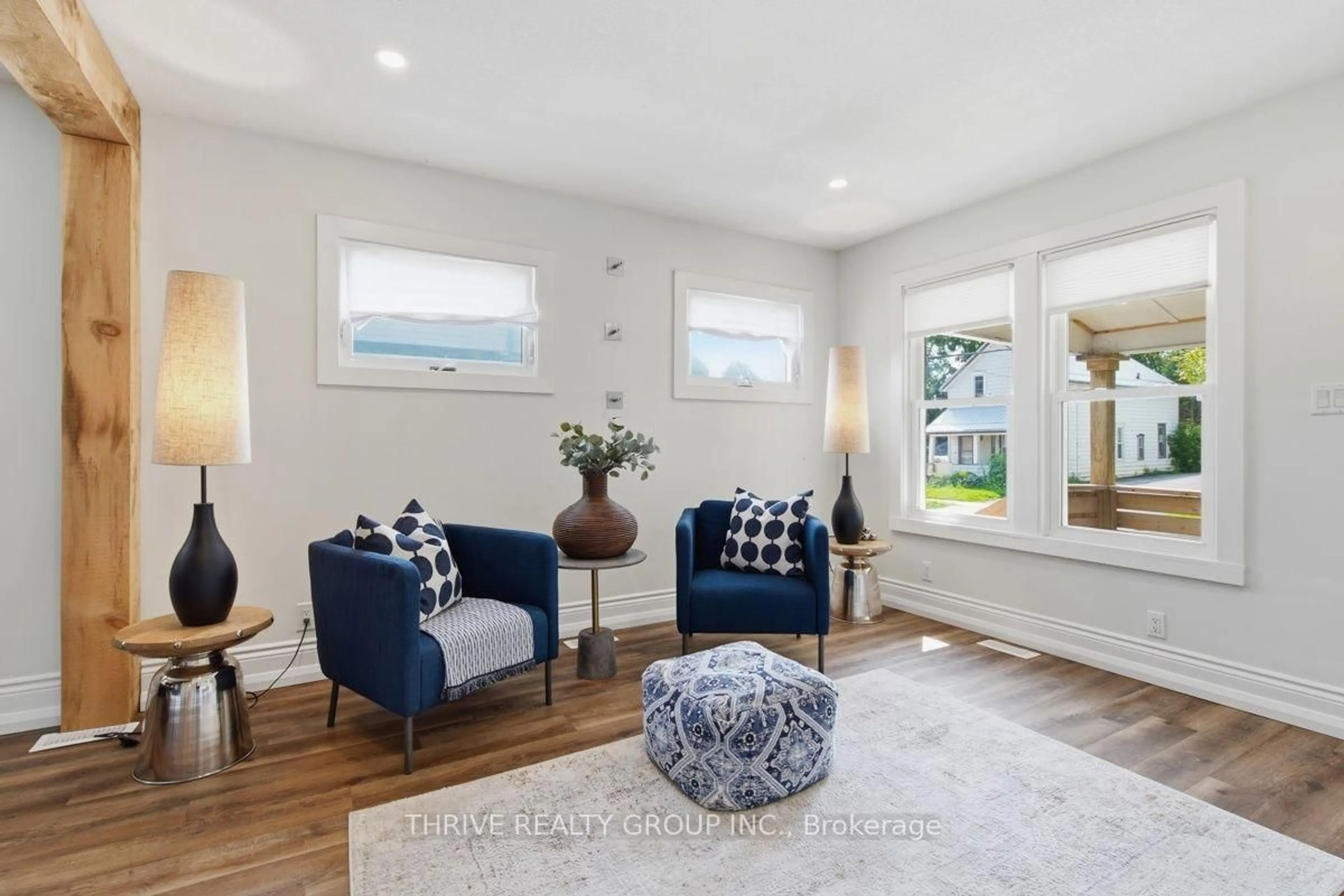 Living room with furniture, unknown for 35 Malakoff St, St. Thomas Ontario N5P 1L8
