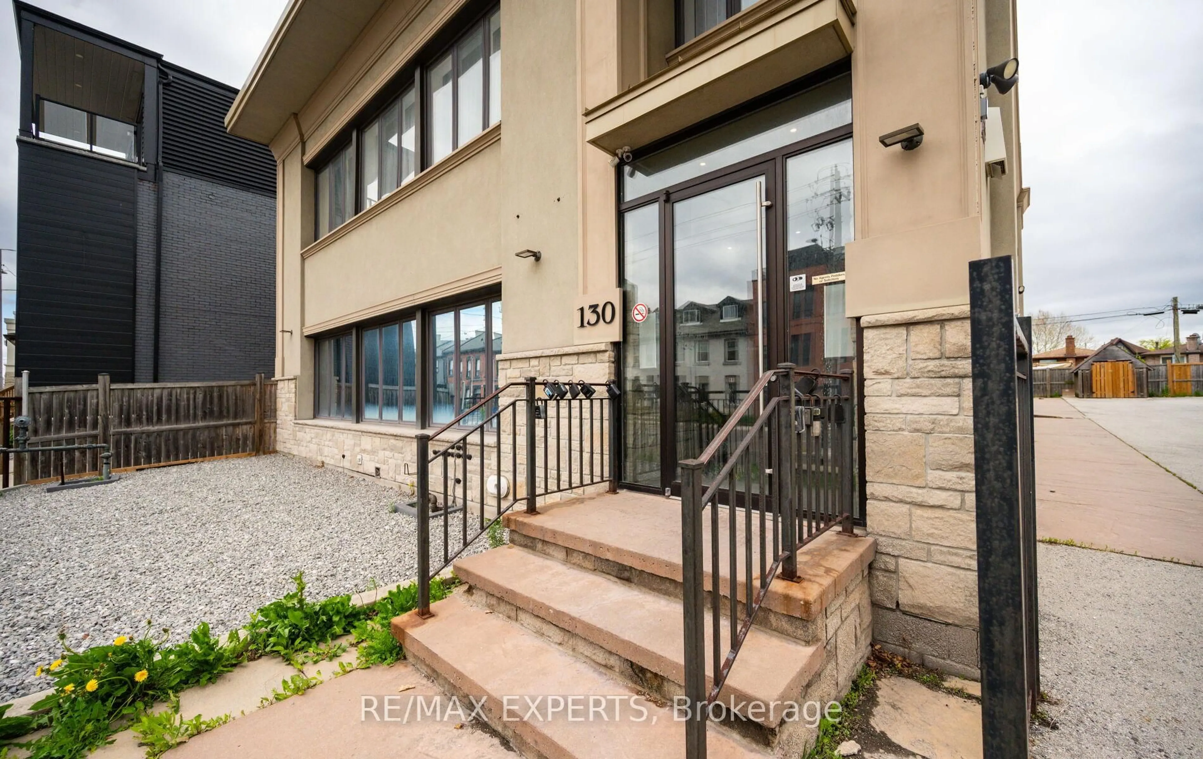 Unknown for 130 Wellington St #203, Hamilton Ontario L8R 1N3