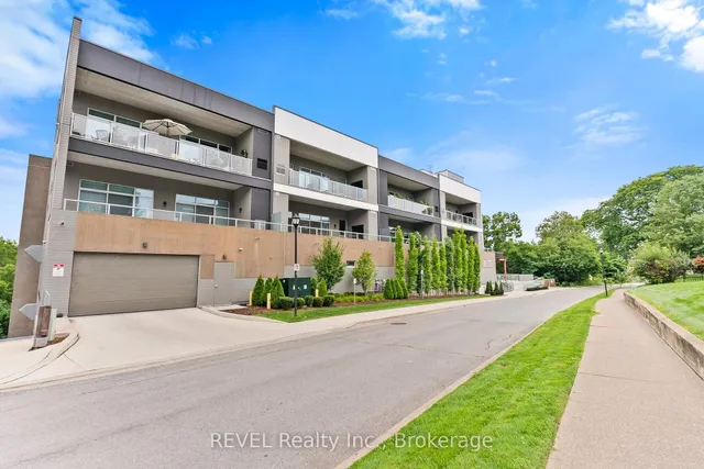 77 YATES St #404, St. Catharines 3