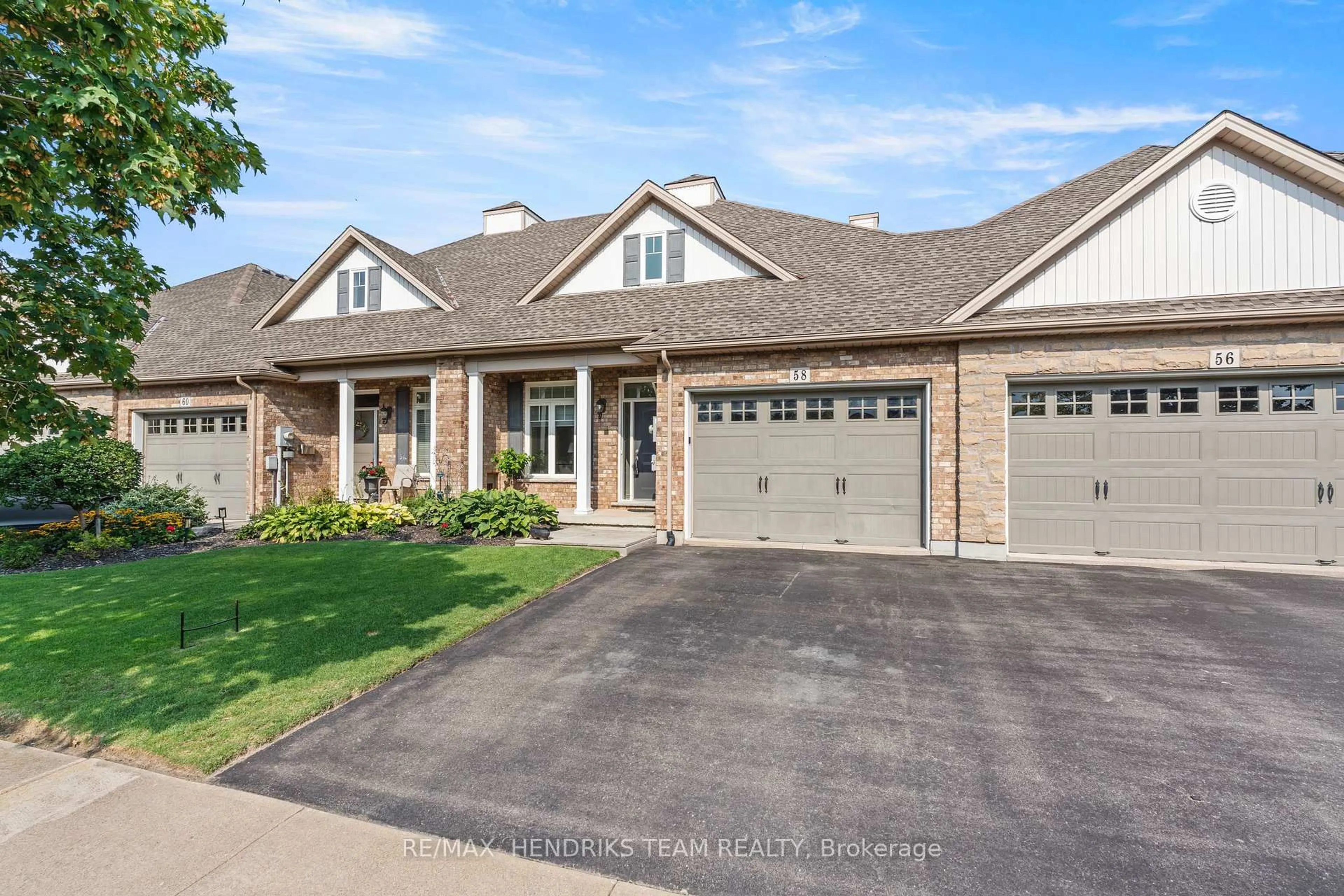 Home with brick exterior material, street for 58 Videl Cres, St. Catharines Ontario L2W 0A3