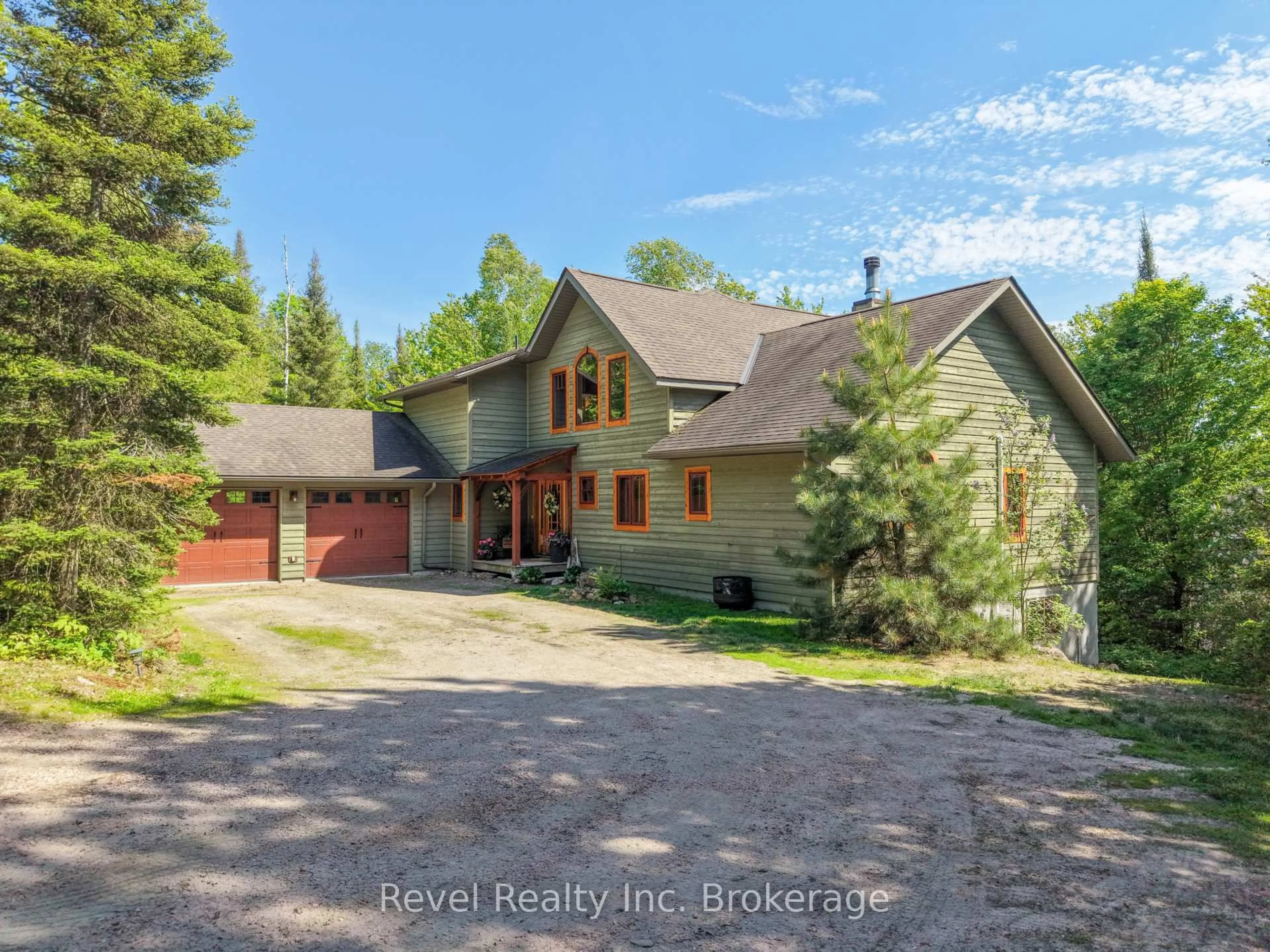 A pic from outside/outdoor area/front of a property/back of a property/a pic from drone, unknown for 2625 Northshore Rd, North Bay Ontario P1B 8G4