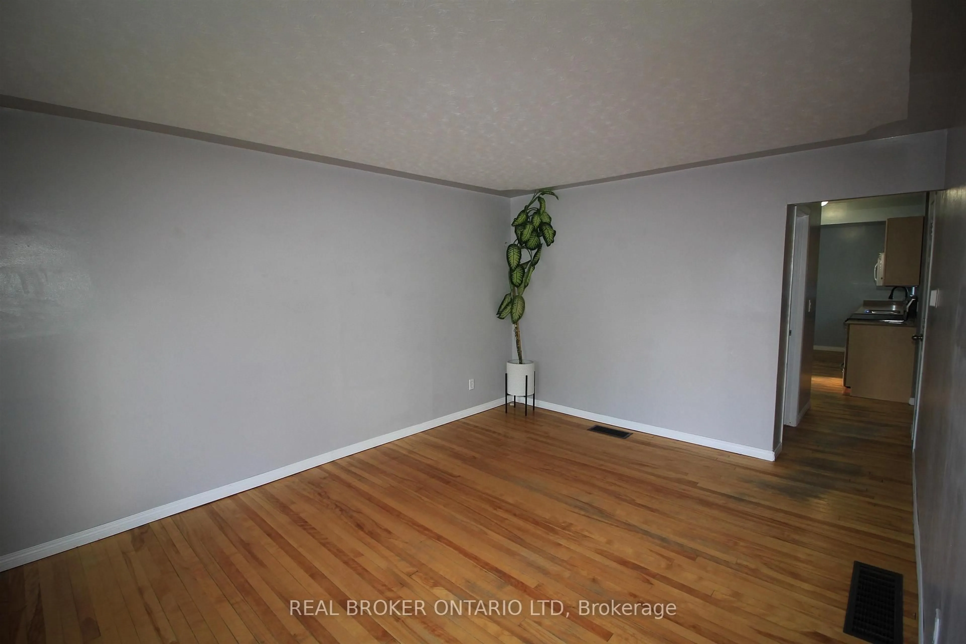 A pic of a room for 368 Merrill St, Thunder Bay Ontario P7A 1E6