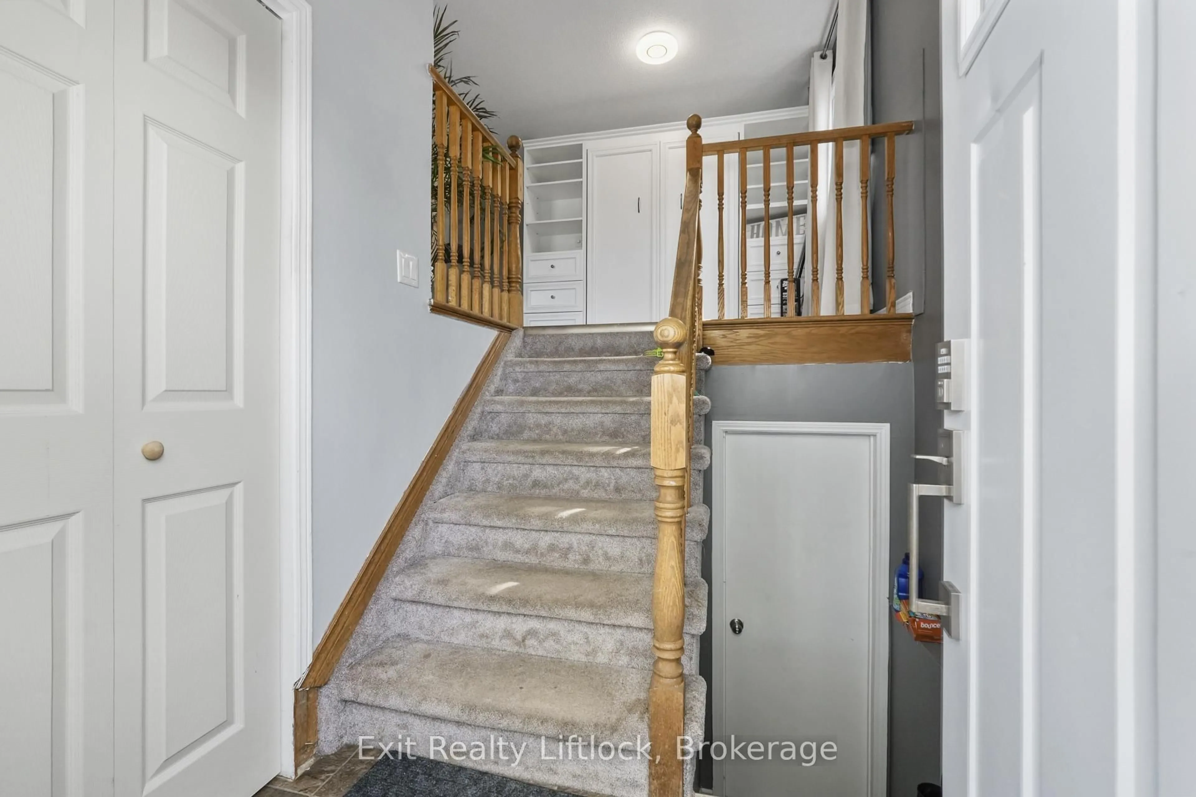 Unknown for 802 Mountain Ash Rd, Peterborough Ontario K9J 8K2