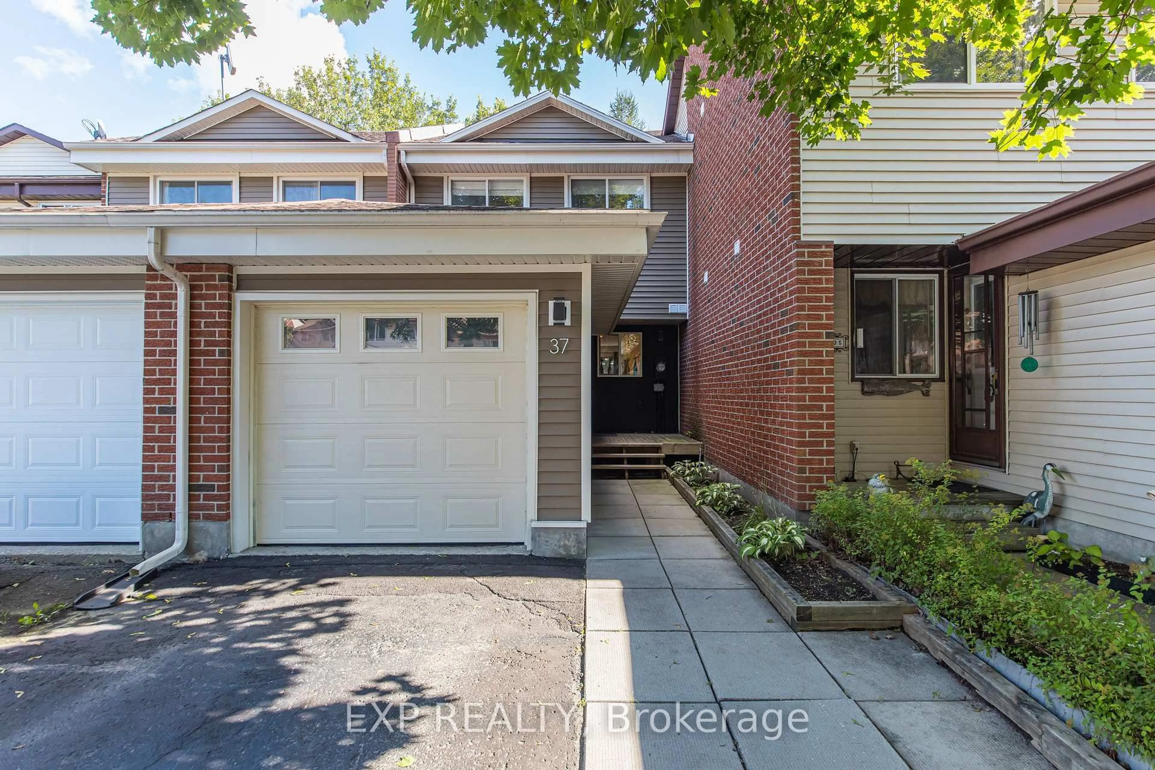 Home with brick exterior material, street for 37 Dignard St, Russell Ontario K0A 1W0