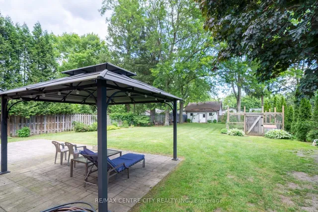 245 Dominion St, Strathroy-Caradoc 5