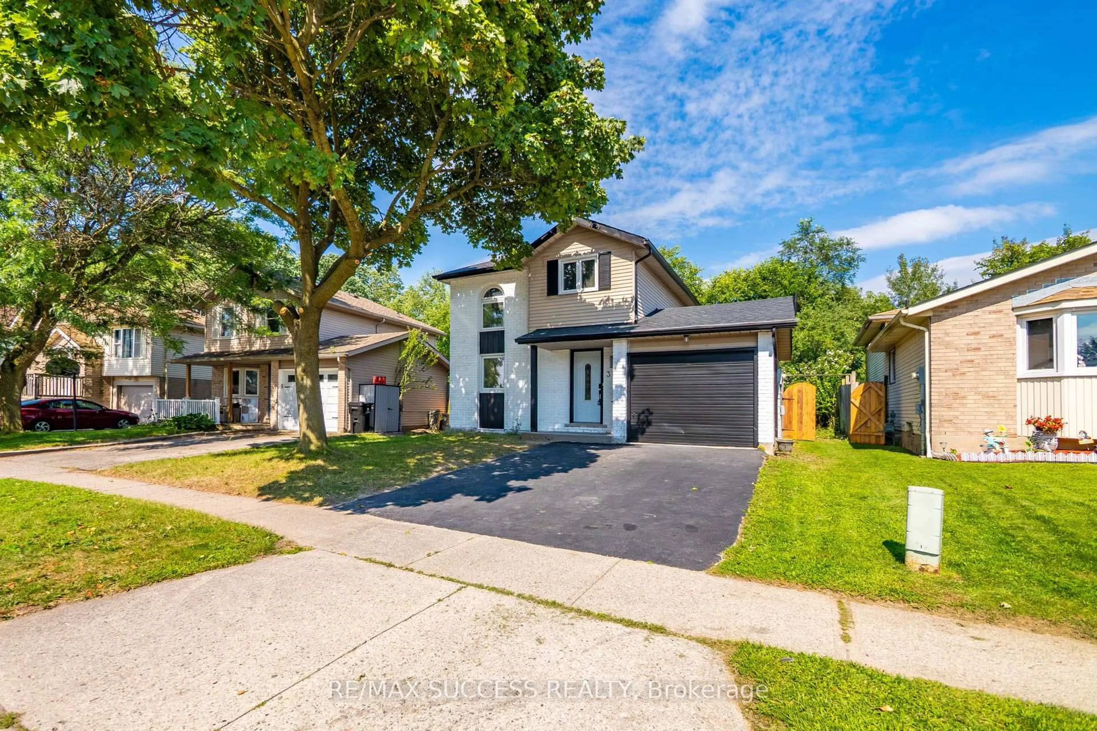 Home with brick exterior material, street for 306 Sekura St, Cambridge Ontario N1R 7V8