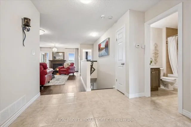 29 English Cres, Blandford-Blenheim 5