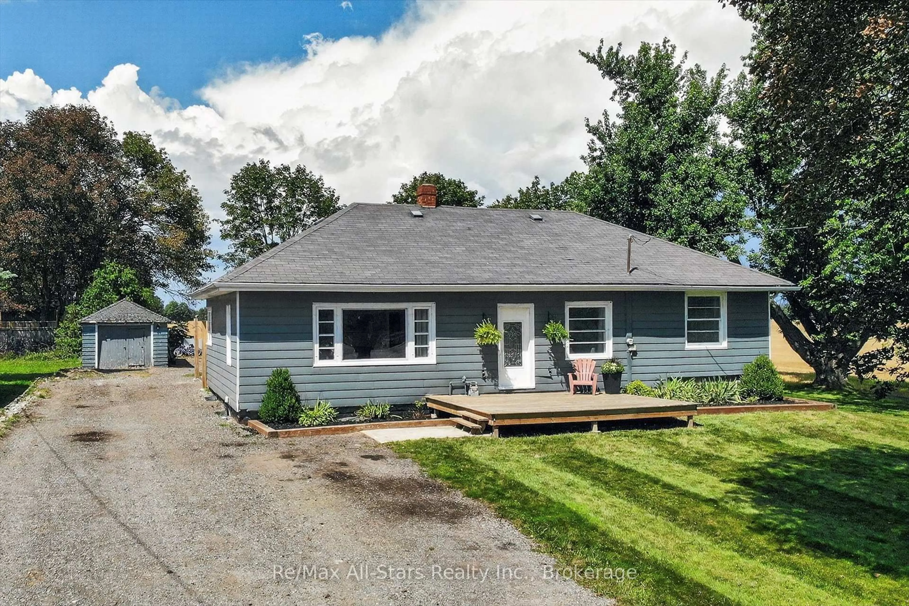Home with vinyl exterior material, street for 981 Highway 7, Kawartha Lakes Ontario K0M 2M0