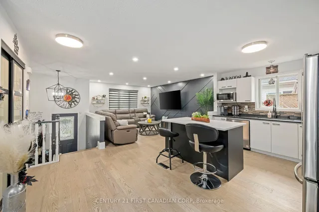 902 Railton Ave, London East 5