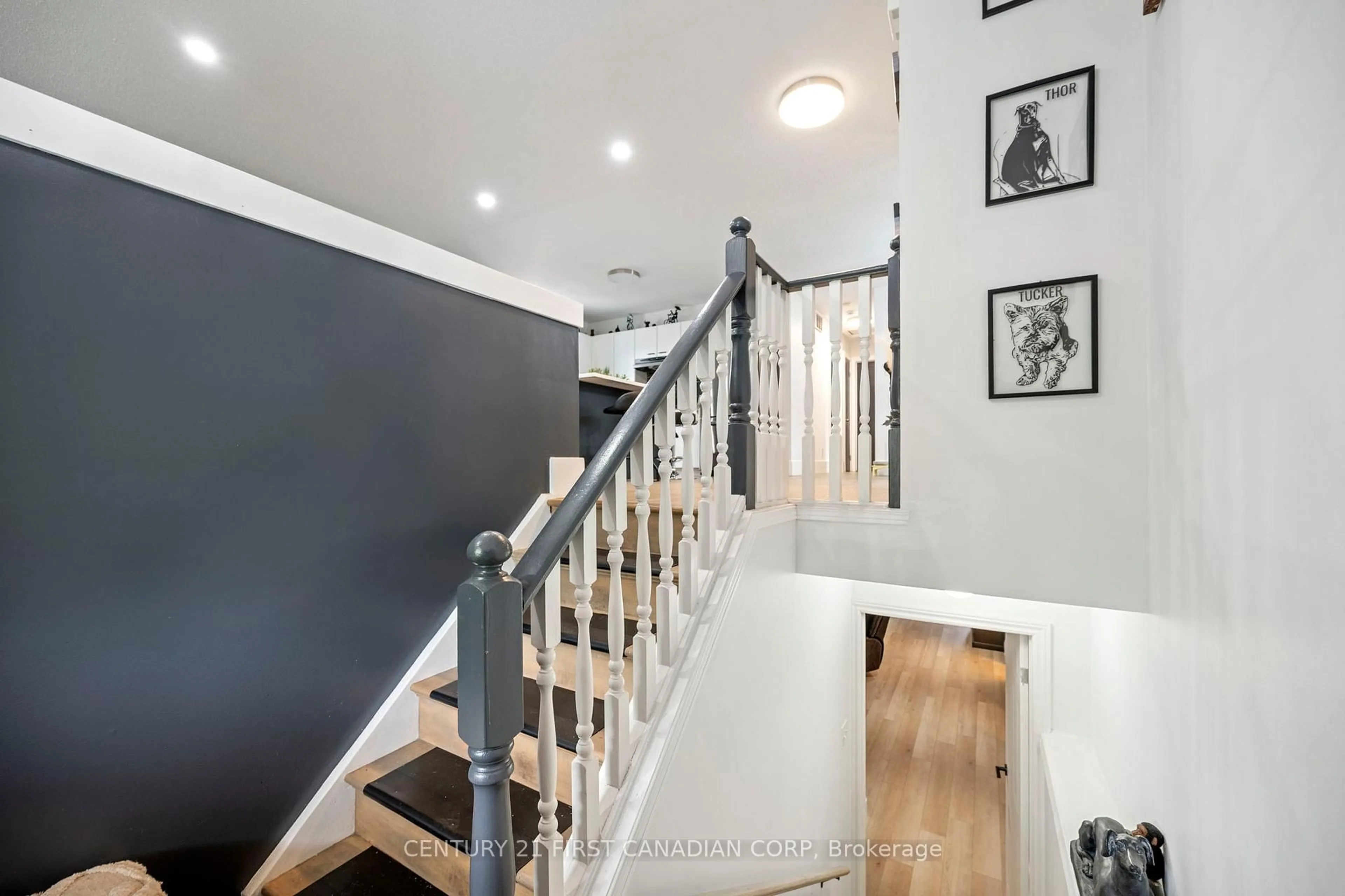 Stairs for 902 Railton Ave, London East Ontario N5V 4V9