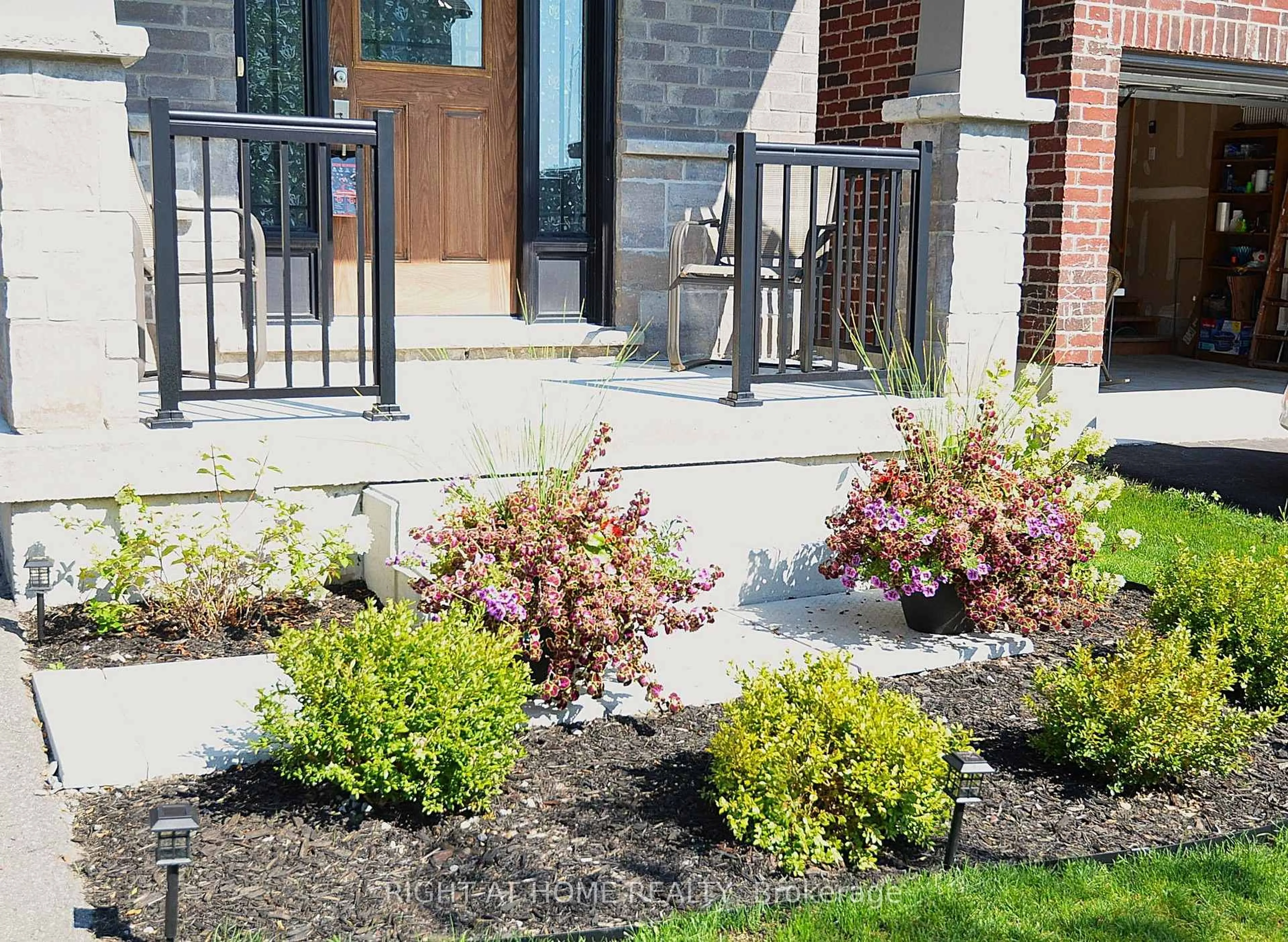 Patio, street for 1120 Rippingale Tr, Peterborough Ontario K9H 0K1