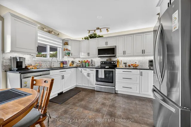 43 Beech Blvd, Tillsonburg 3