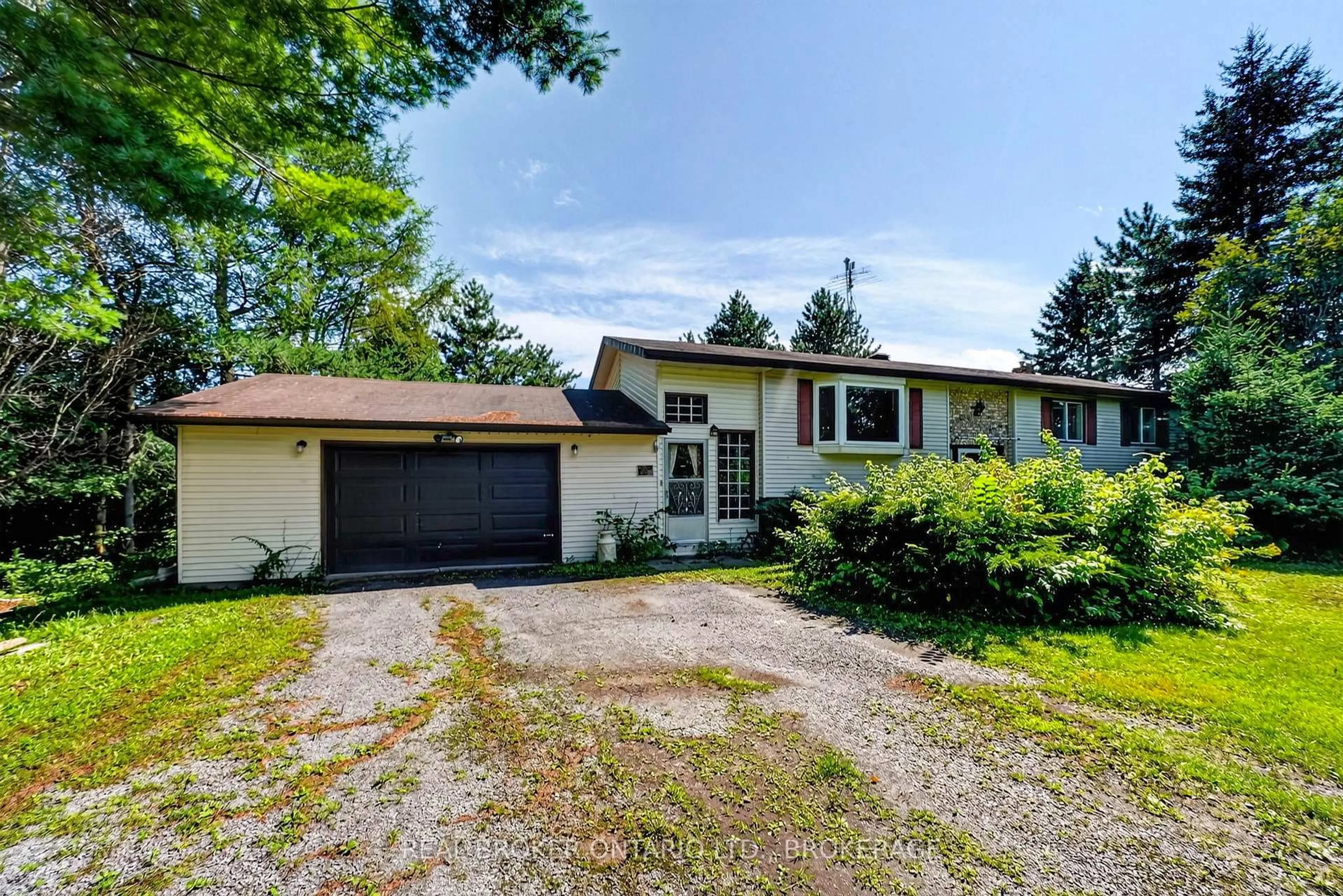 A pic from outside/outdoor area/front of a property/back of a property/a pic from drone, street for 15380 North Lunenburg Rd, South Stormont Ontario K0C 1R0
