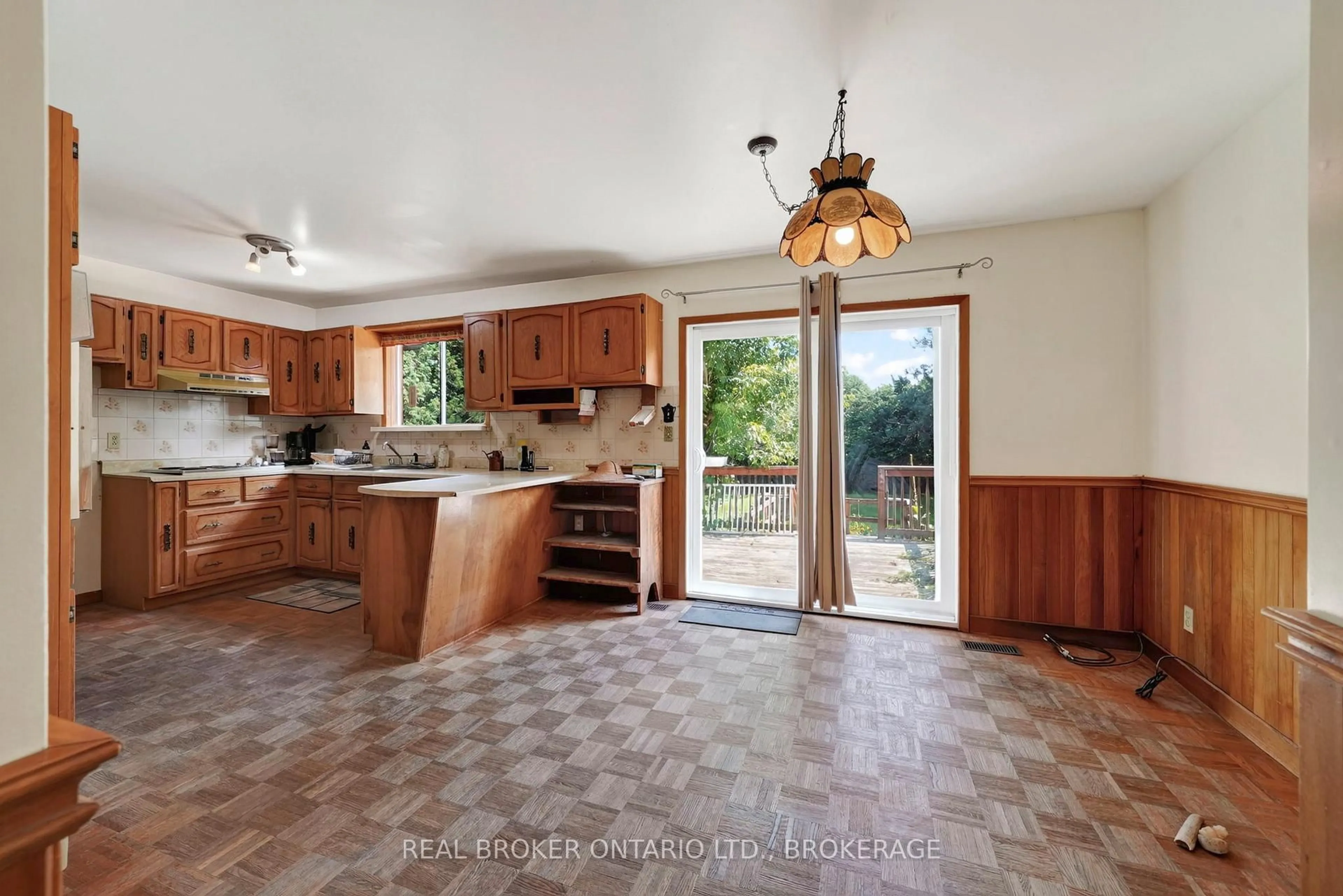 Open concept kitchen, ceramic/tile floor for 15380 North Lunenburg Rd, South Stormont Ontario K0C 1R0