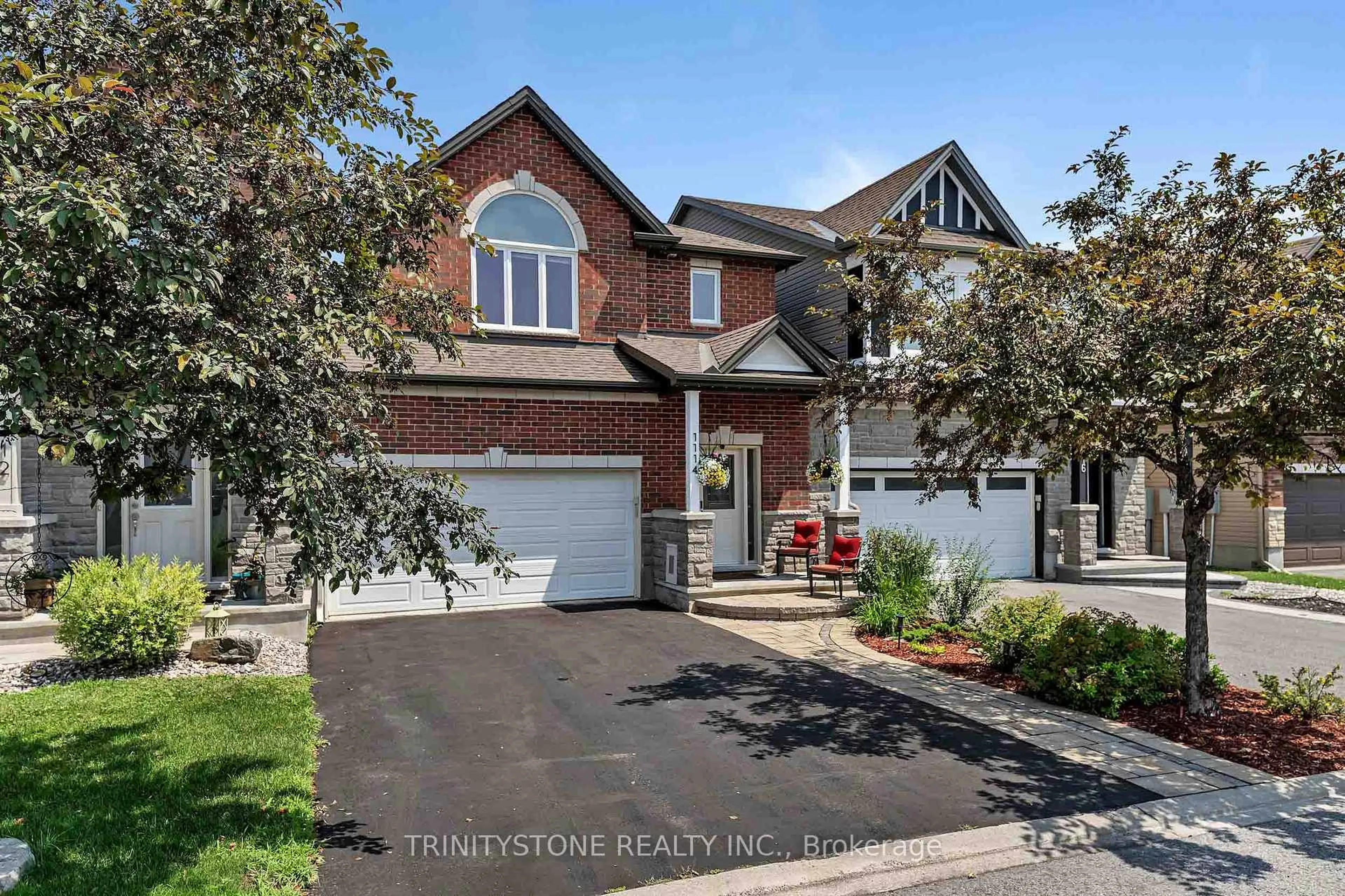 Home with brick exterior material, street for 1114 Northgraves Cres, Ottawa Ontario K2M 0C7