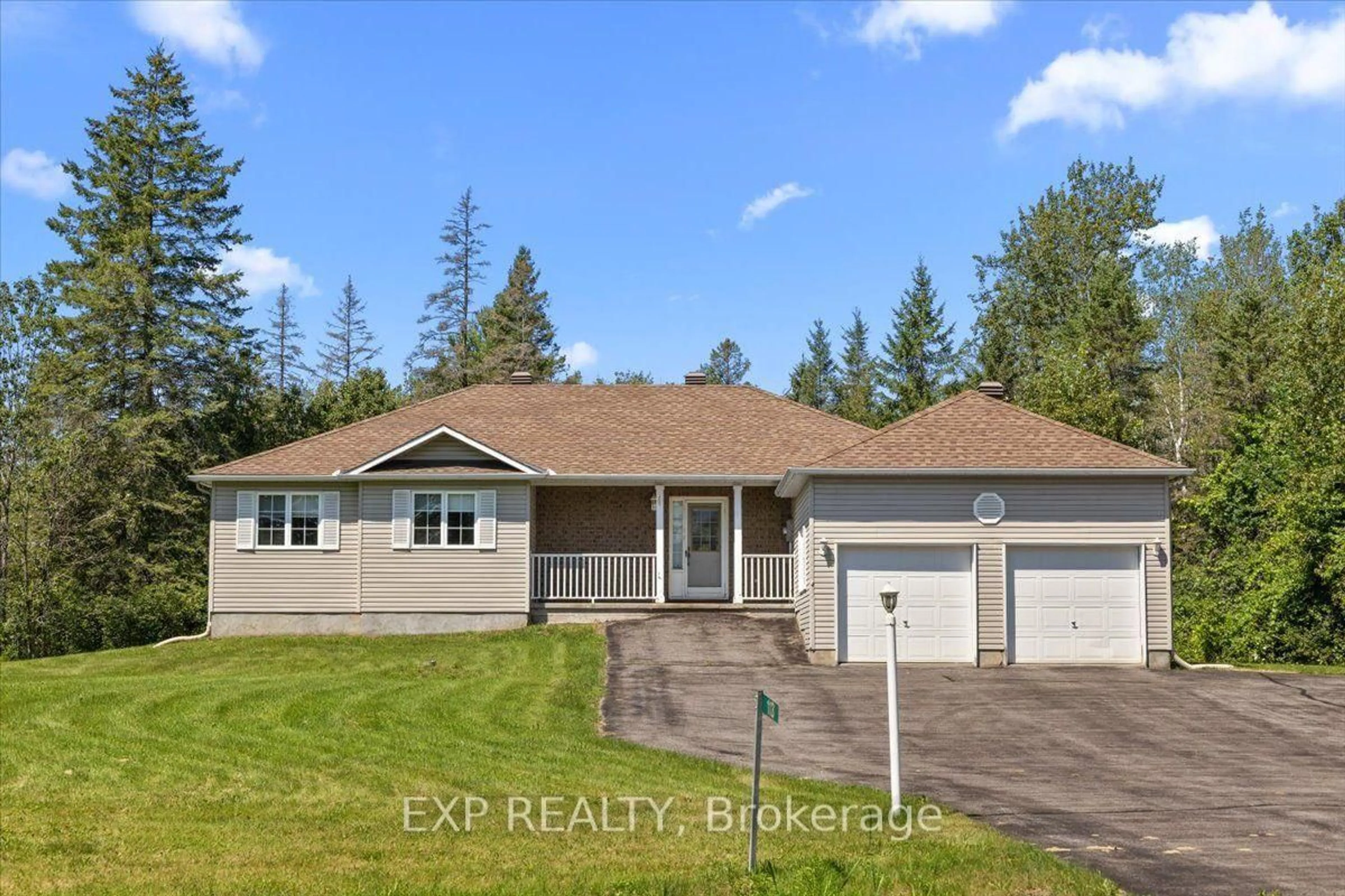 A pic from outside/outdoor area/front of a property/back of a property/a pic from drone, water/lake/river/ocean view for 113 Grey Fox Dr, Carp - Huntley Ward Ontario K0Z 1L0