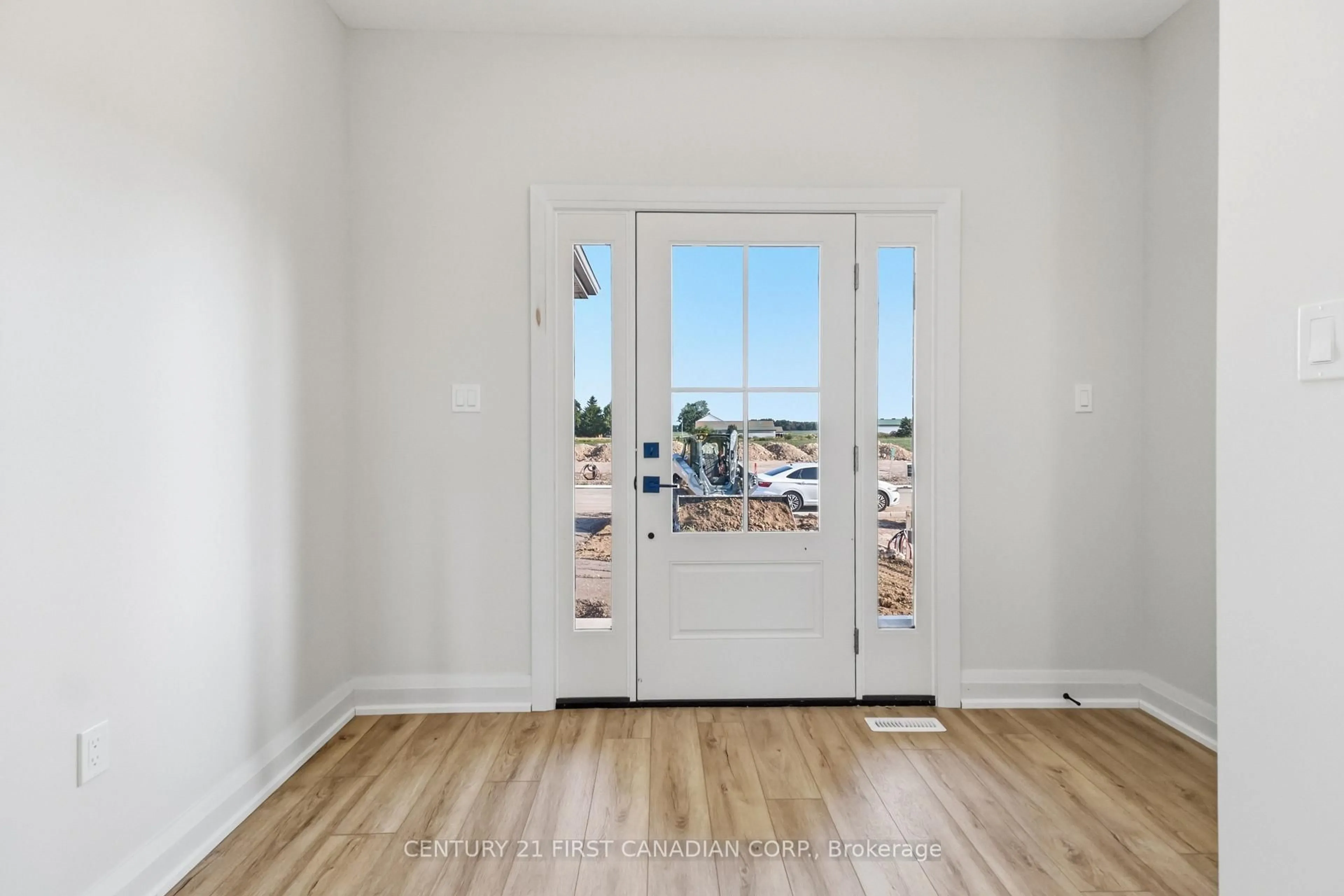 Indoor entryway for 115 Addison Ave, Lucan Biddulph Ontario N0M 2J0