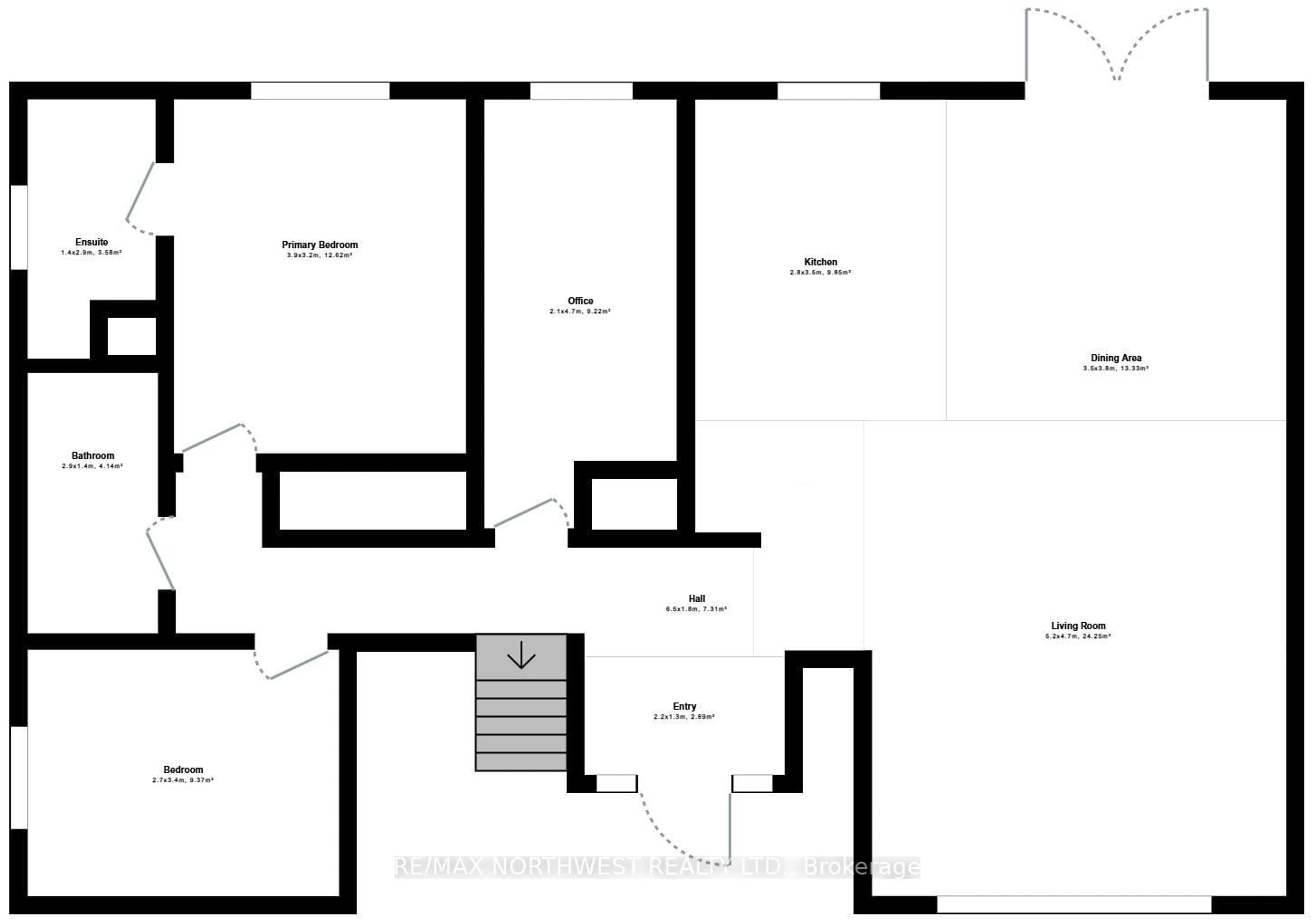 Floor plan for 1708 Lyndy Pl, Fort Frances Ontario P9A 3V4