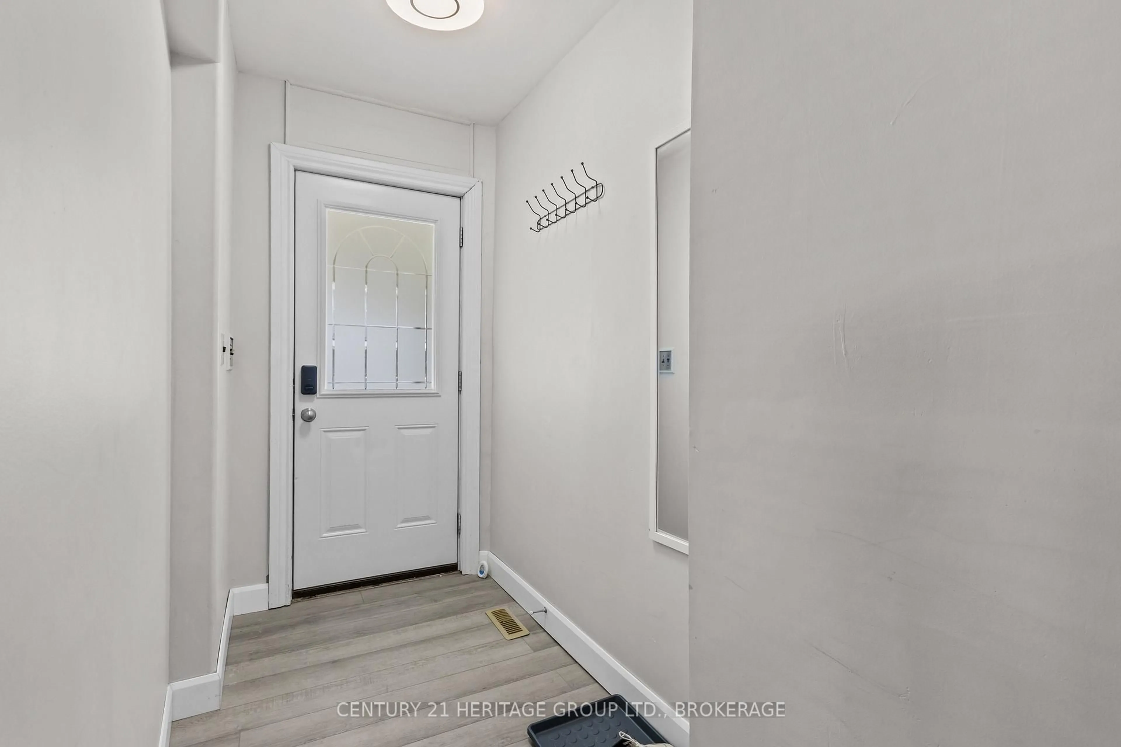 Indoor entryway for 436 Division St, Kingston Ontario K7K 4A9
