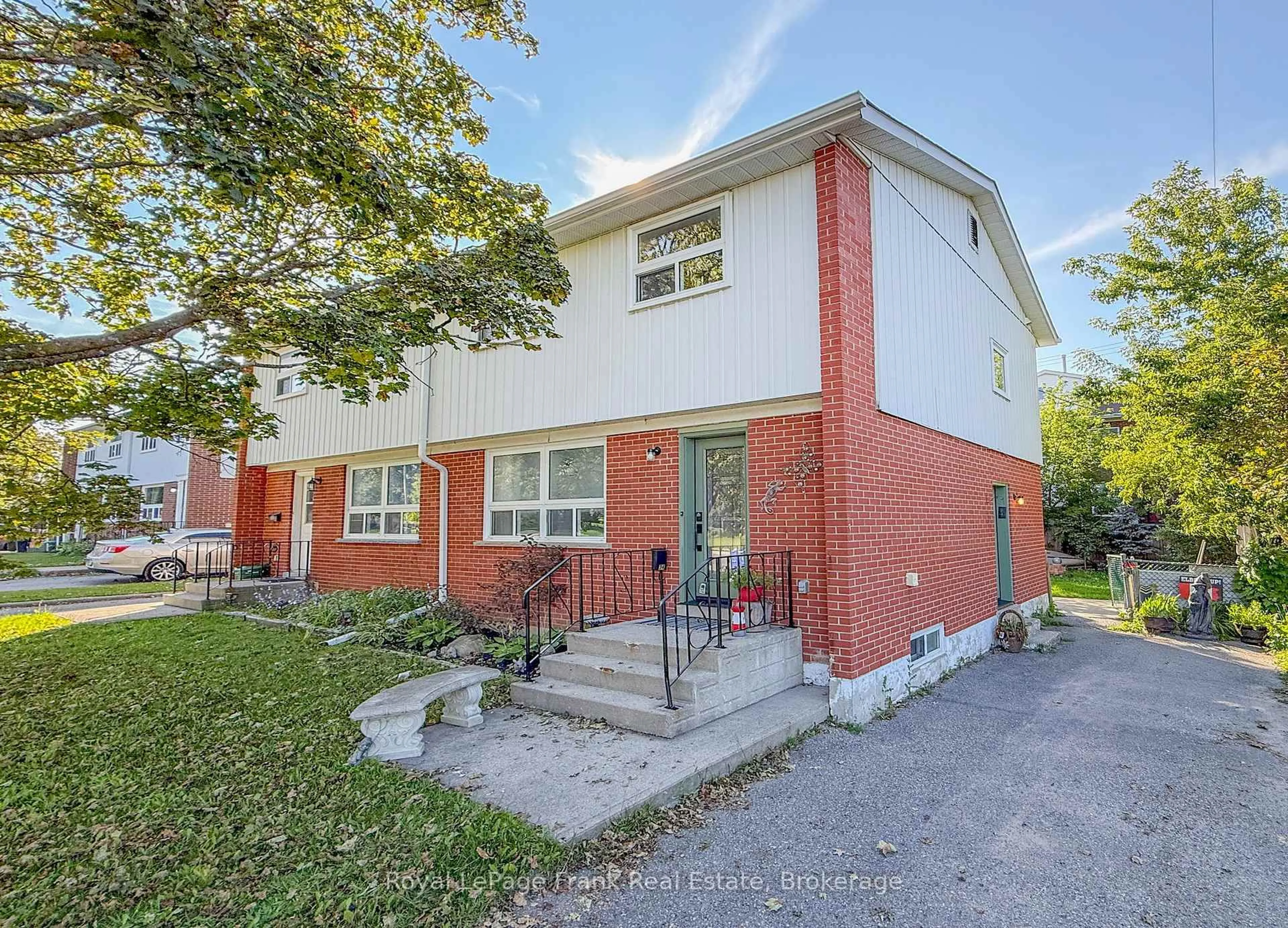 Home with brick exterior material, street for 34 Northlin Park Rd, Kawartha Lakes Ontario K9V 4P3