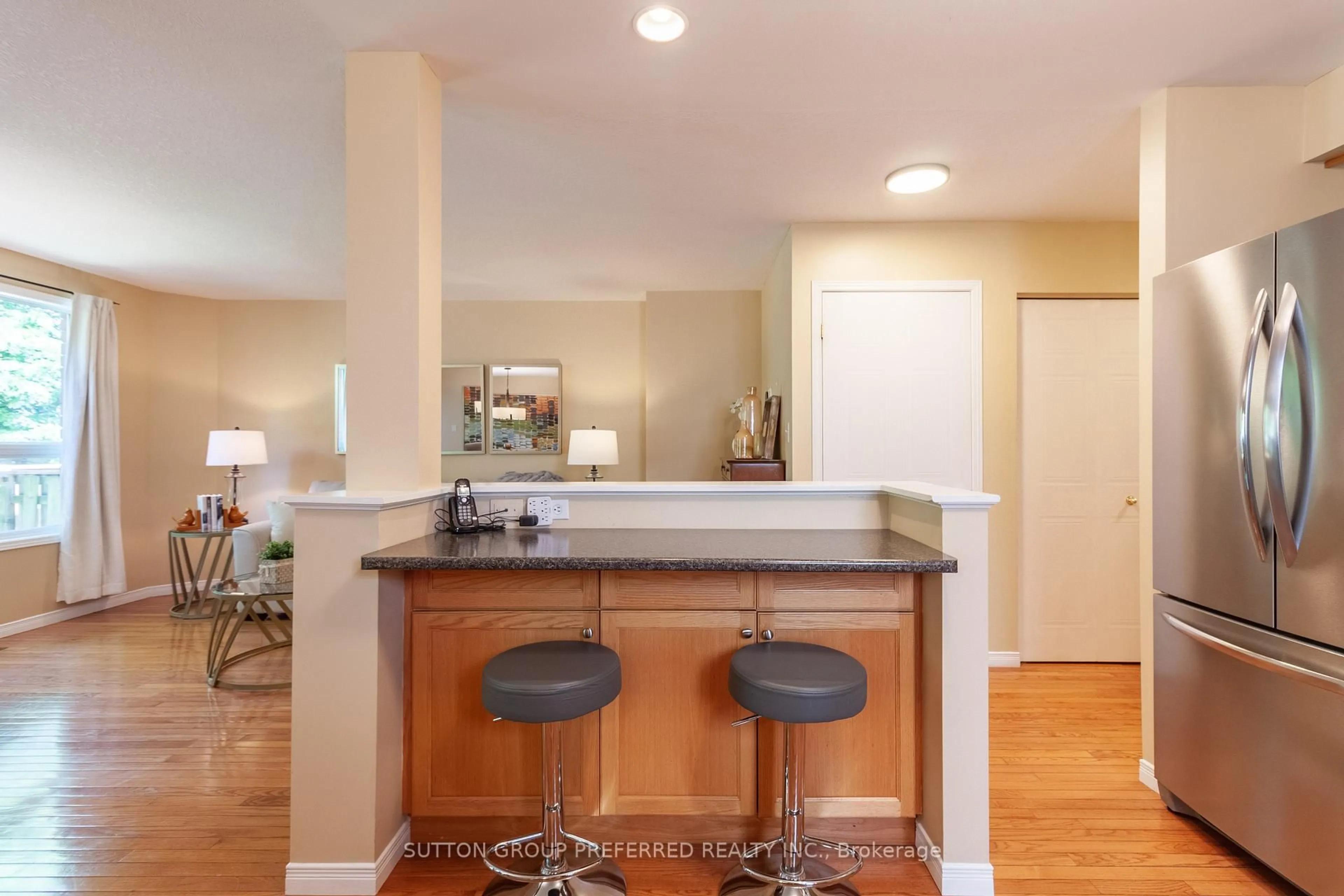 Open concept kitchen, unknown for 907 Blacksmith St, London North Ontario N6H 5R5