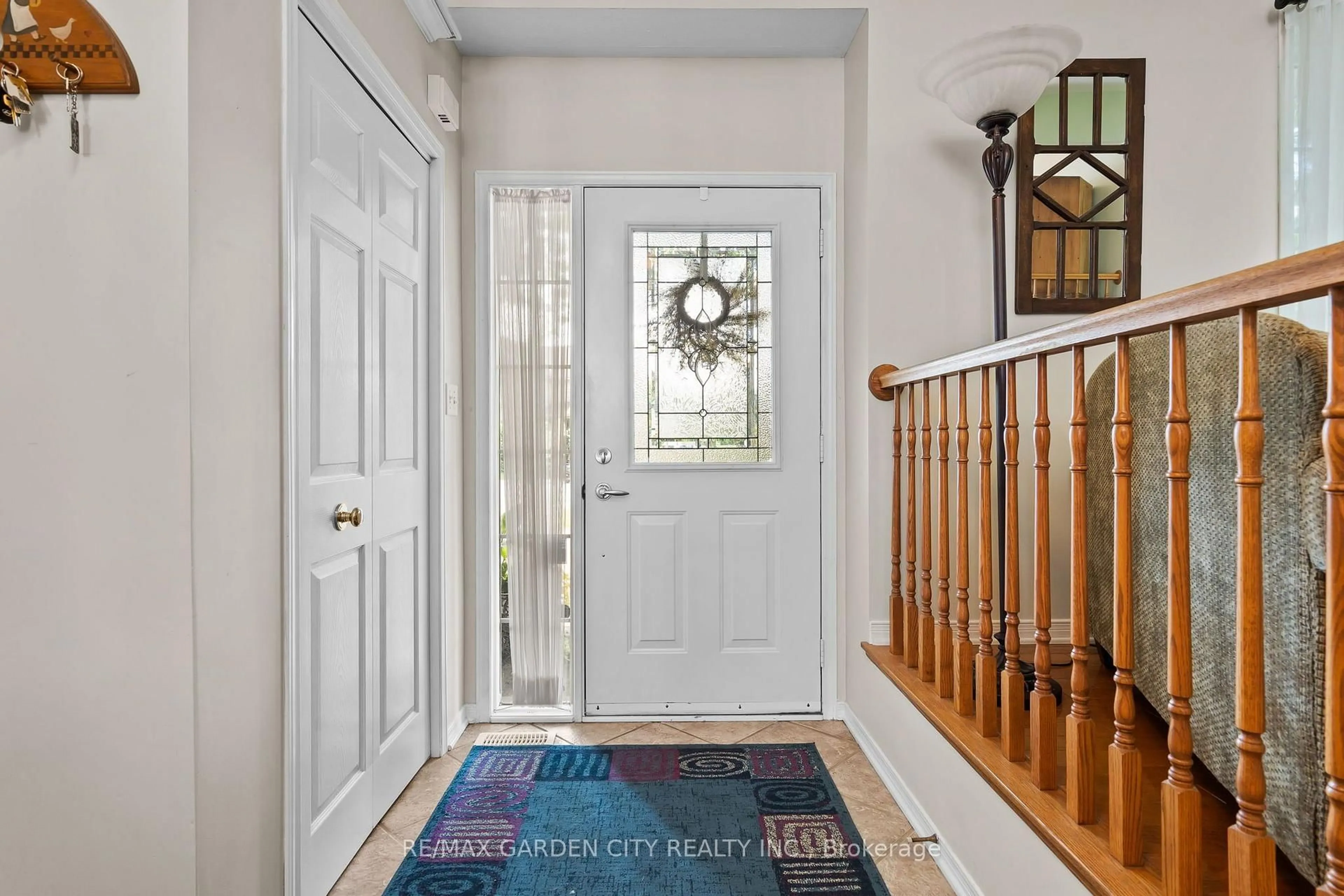 Indoor entryway for 4117 Jordan Rd, Lincoln Ontario L0R 1S0