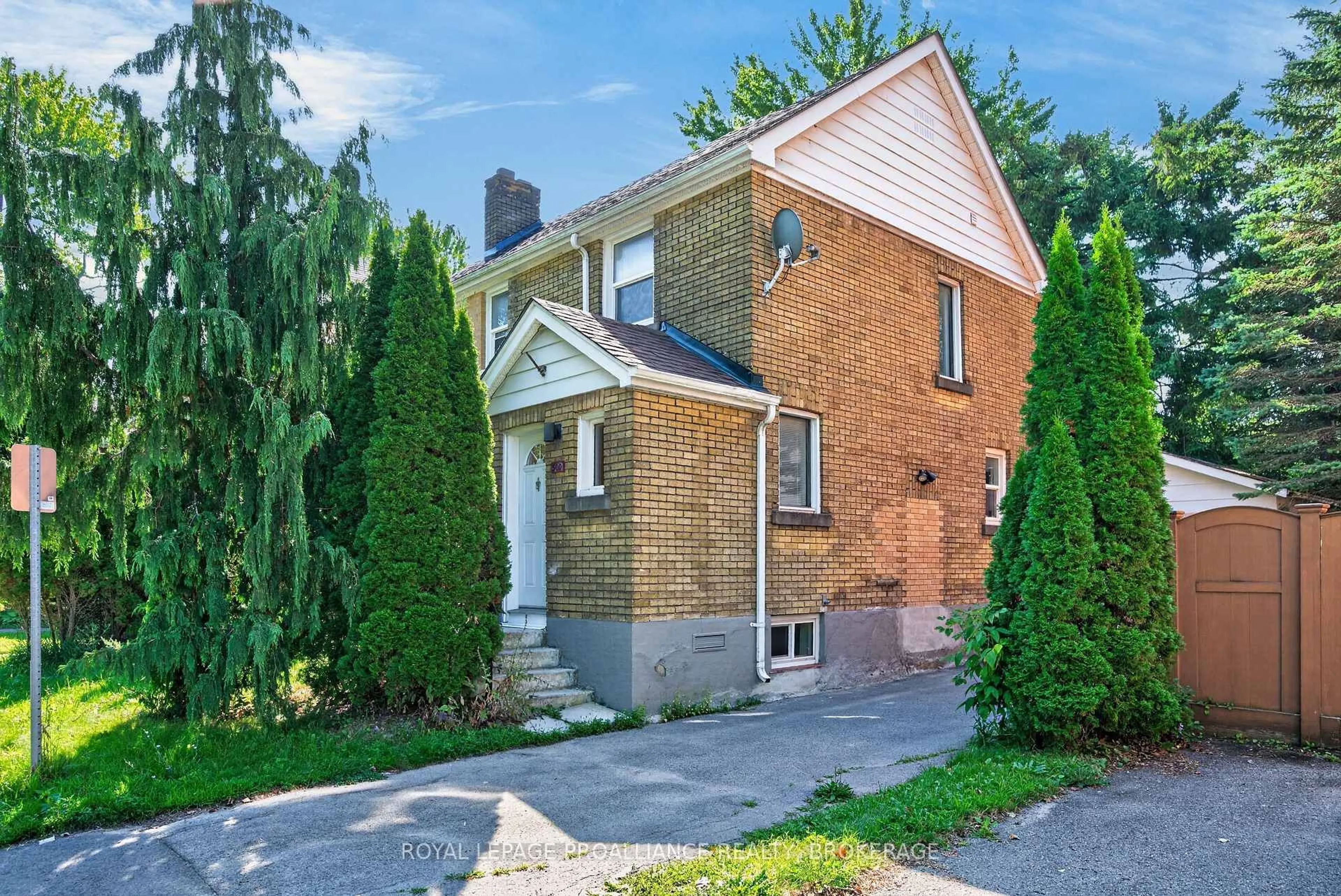 Home with brick exterior material, street for 500 Brock St, Kingston Ontario K7L 1T7