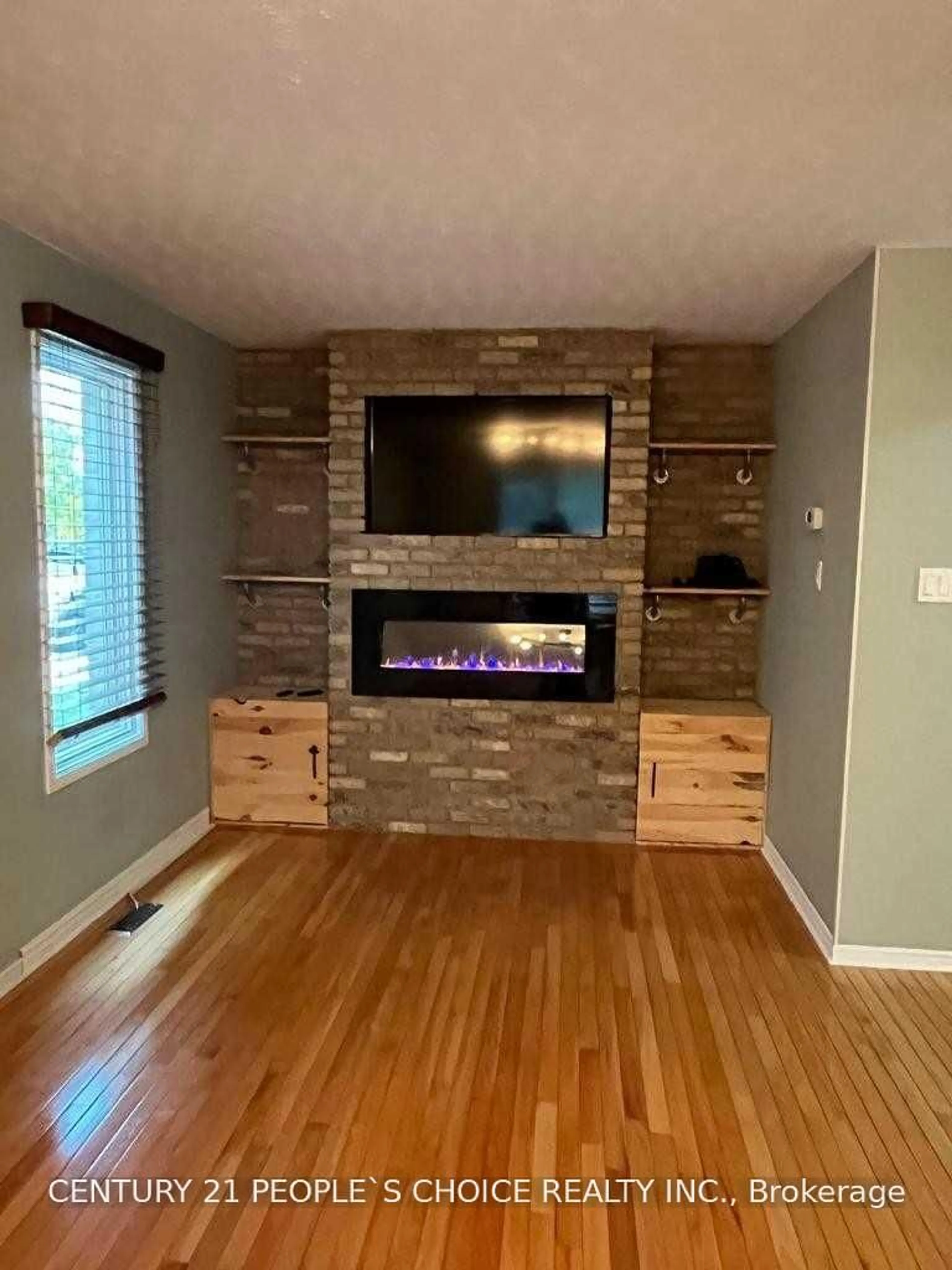 Unknown for 156 Pochard Lane, London East Ontario N5W 6B4