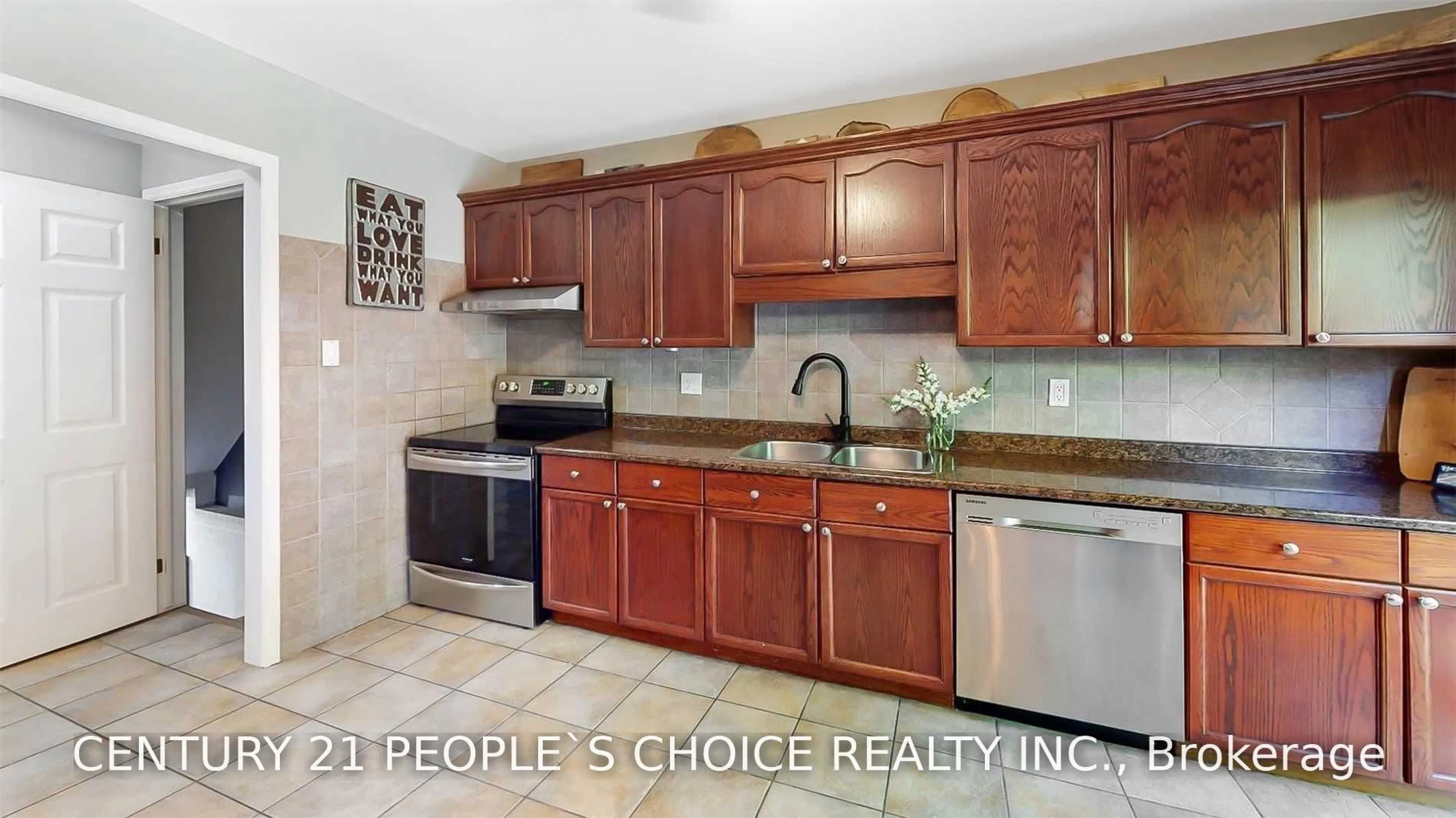 Standard kitchen, ceramic/tile floor for 156 Pochard Lane, London East Ontario N5W 6B4